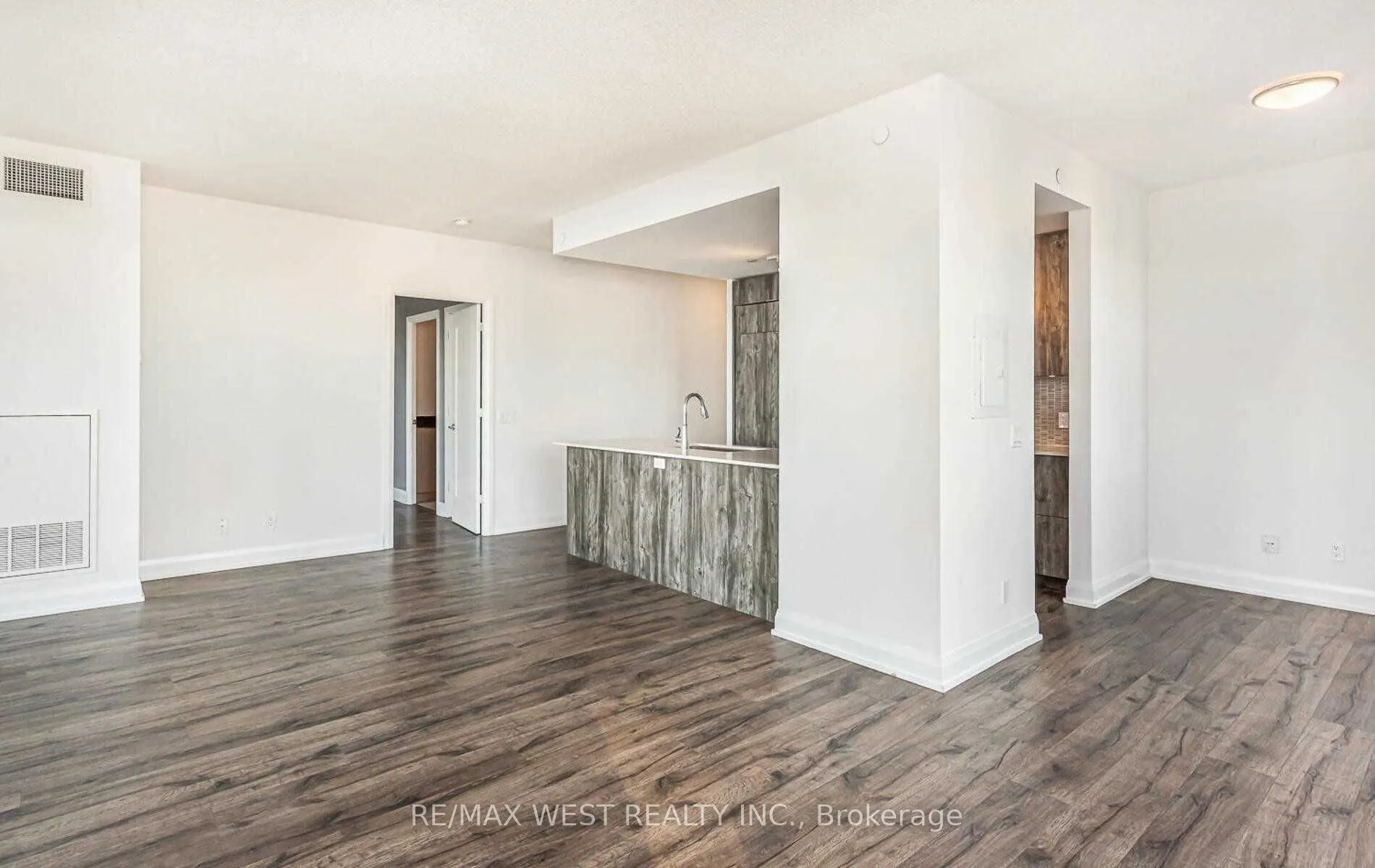 56 Annie Craig Drive #1901