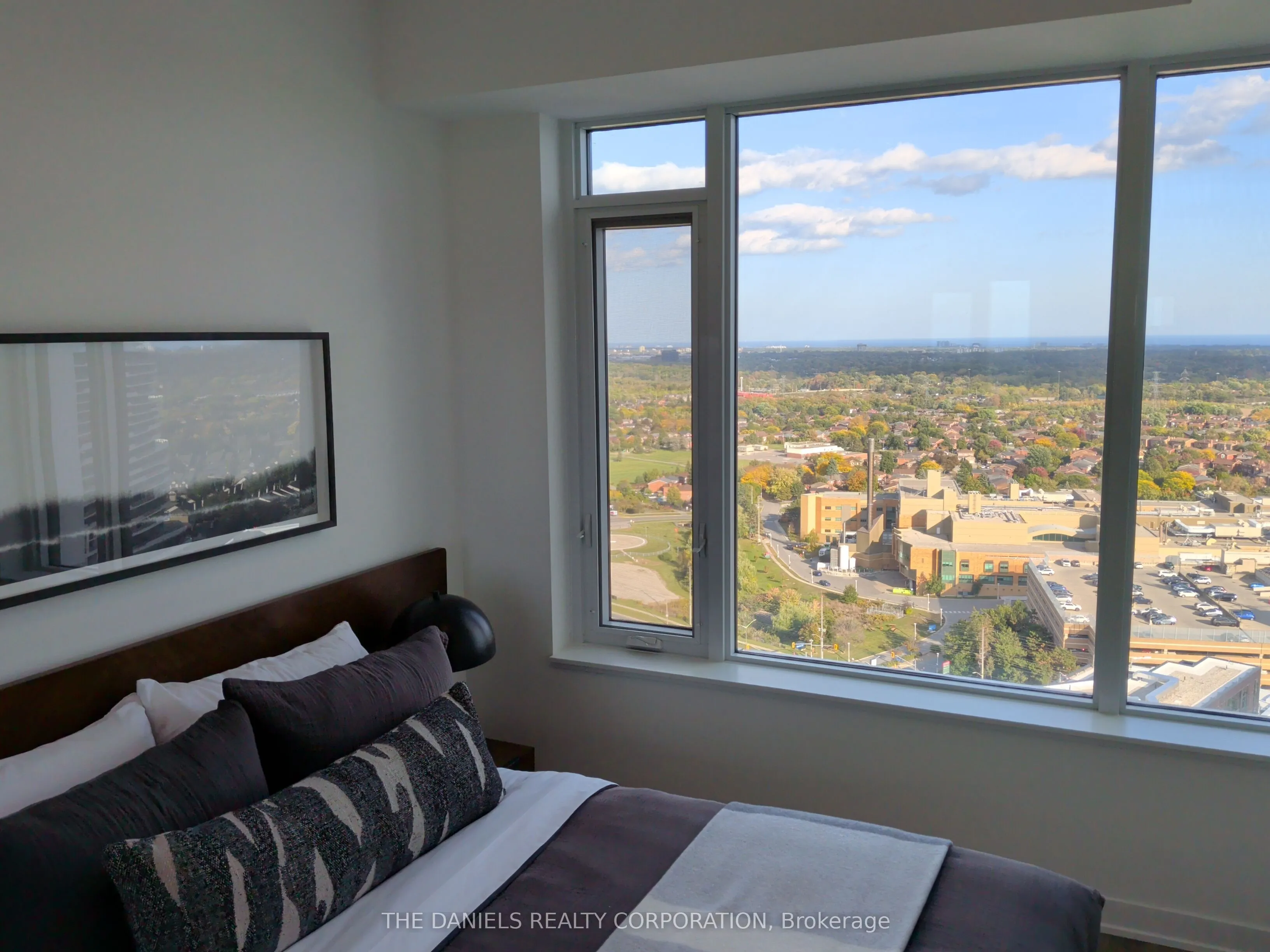 2495 Eglinton Avenue W #1712