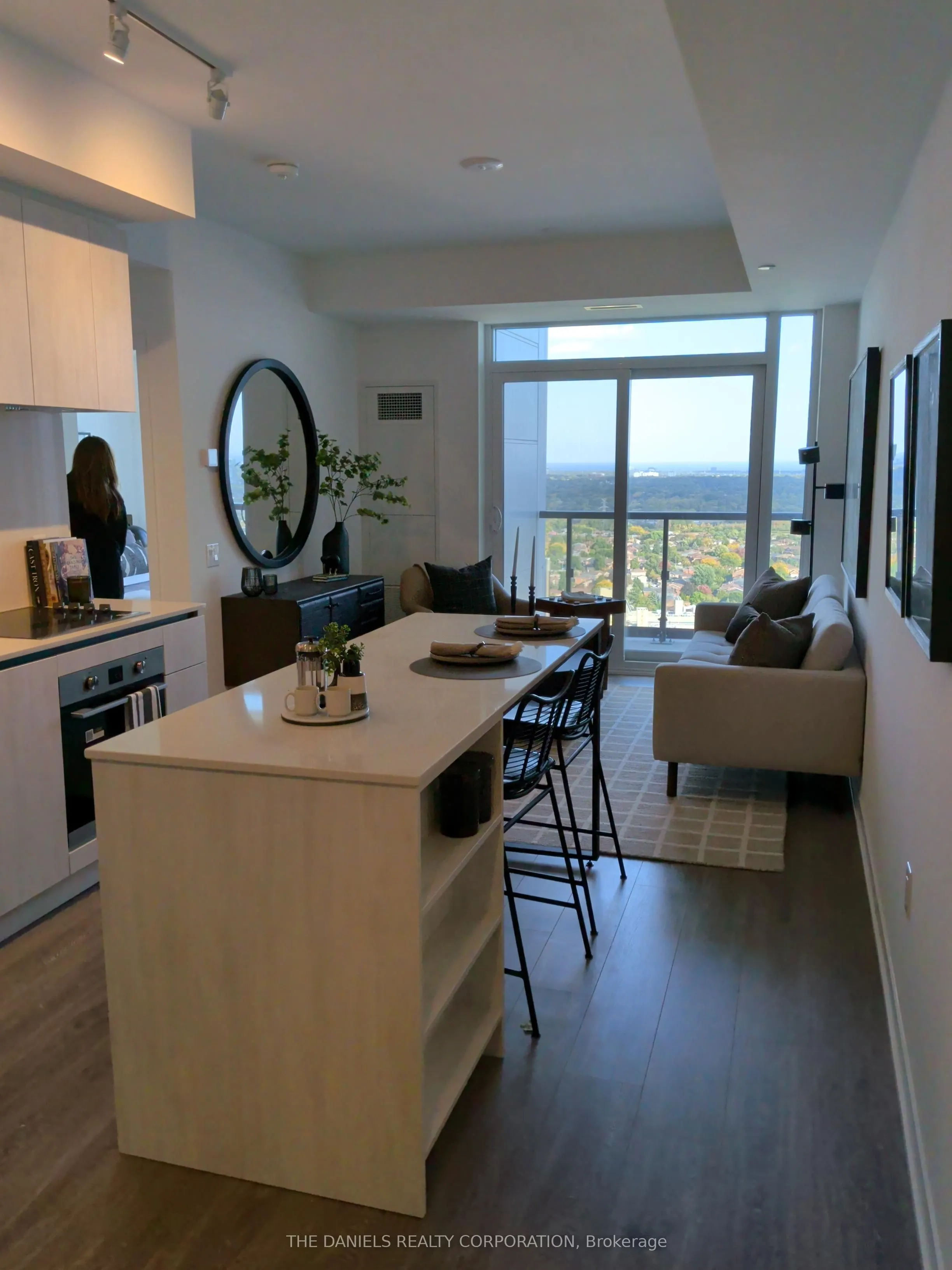 2495 Eglinton Avenue W #1712
