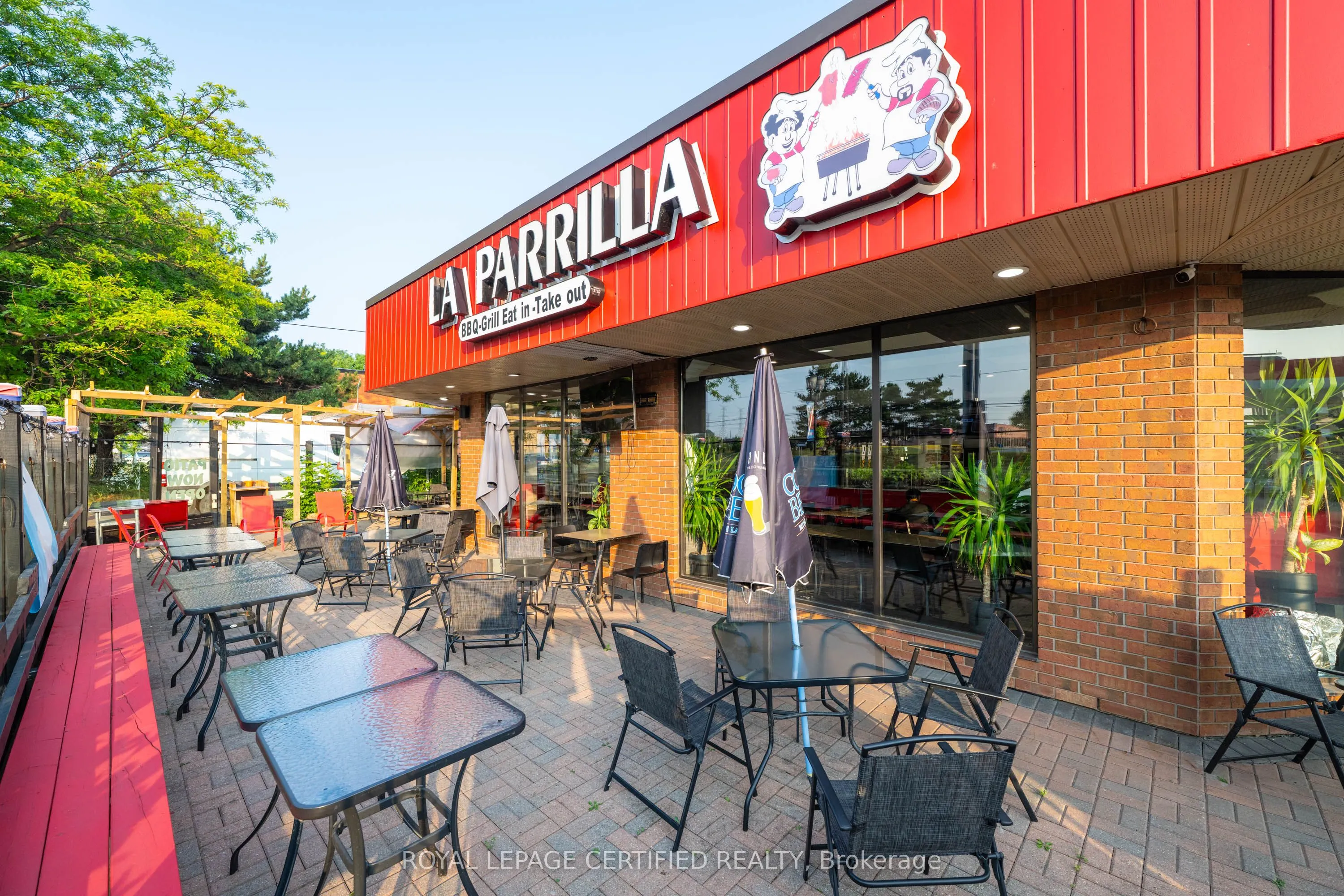 5025 Steeles Avenue W