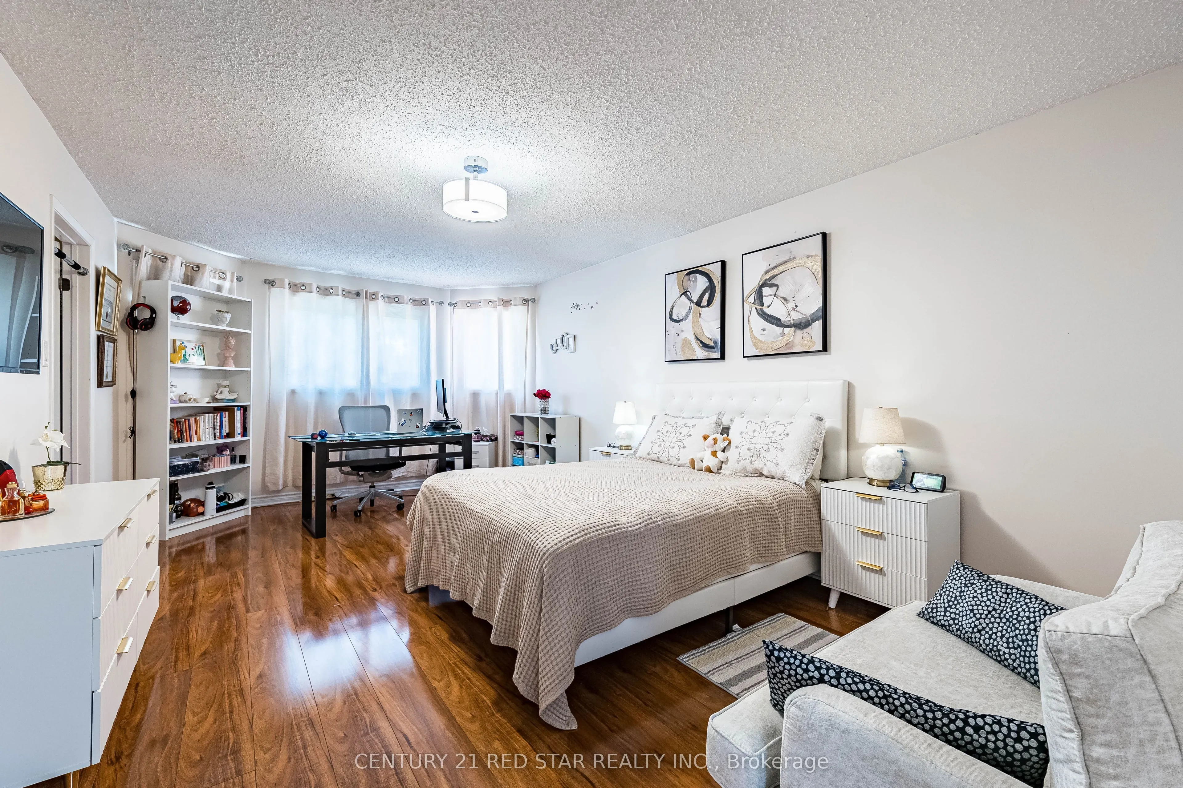 56 Fountainbridge Drive