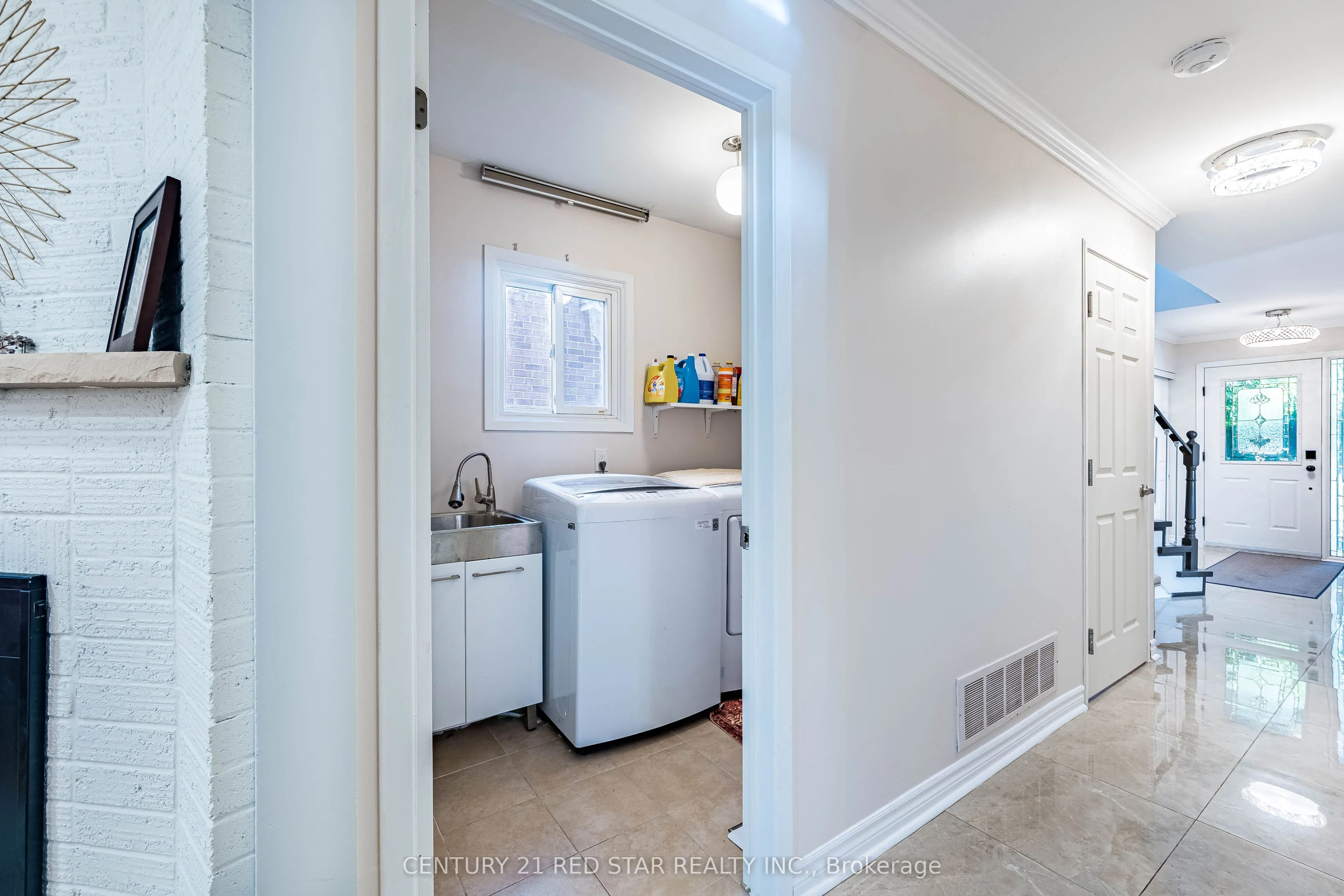 56 Fountainbridge Drive