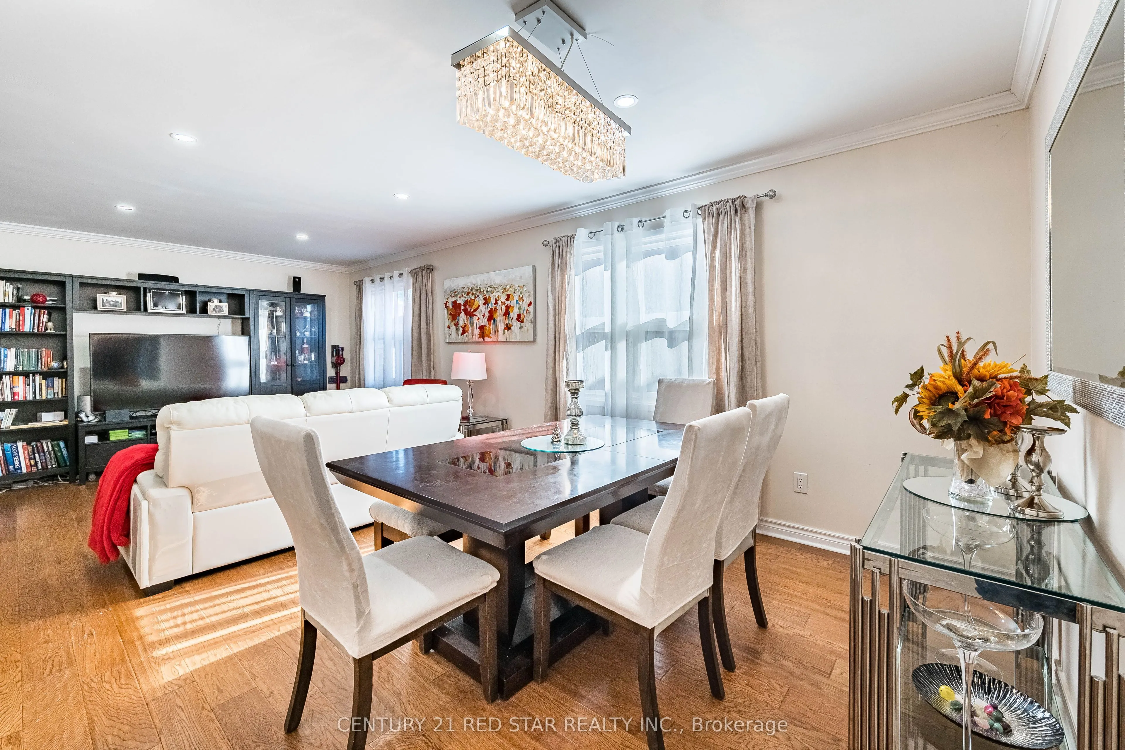 56 Fountainbridge Drive