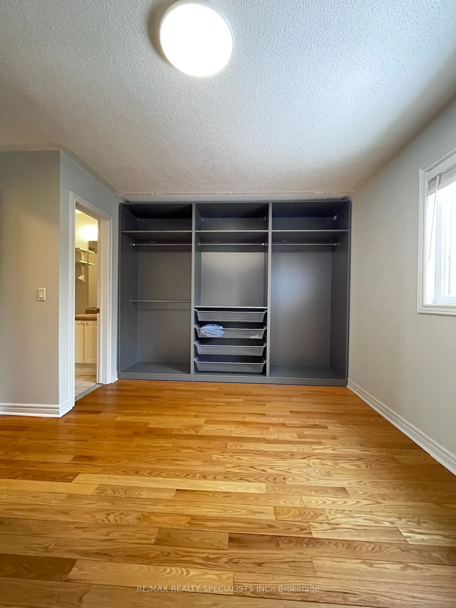 5580 Creditrise Place