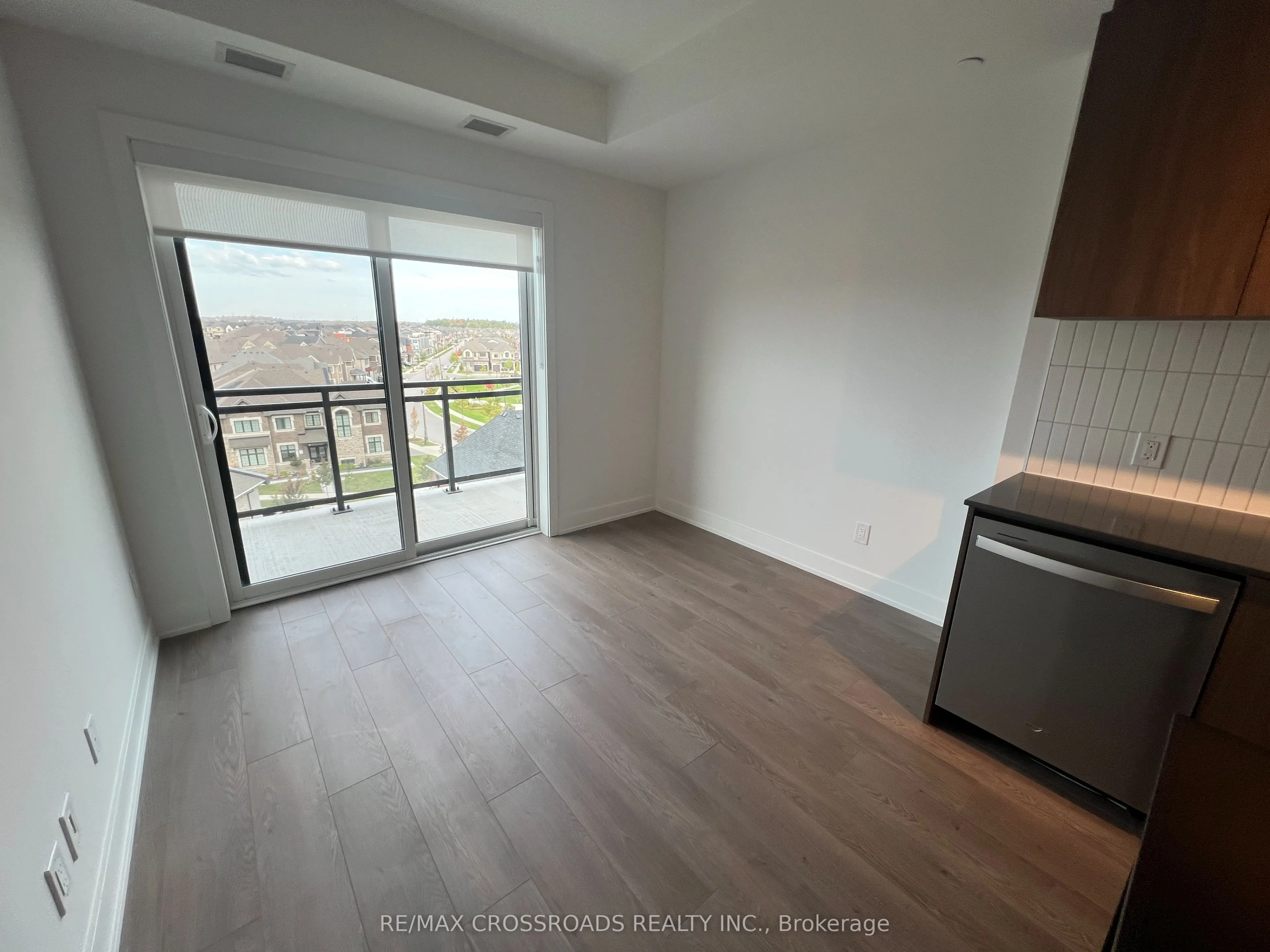 3008 William Cutmore Boulevard #602