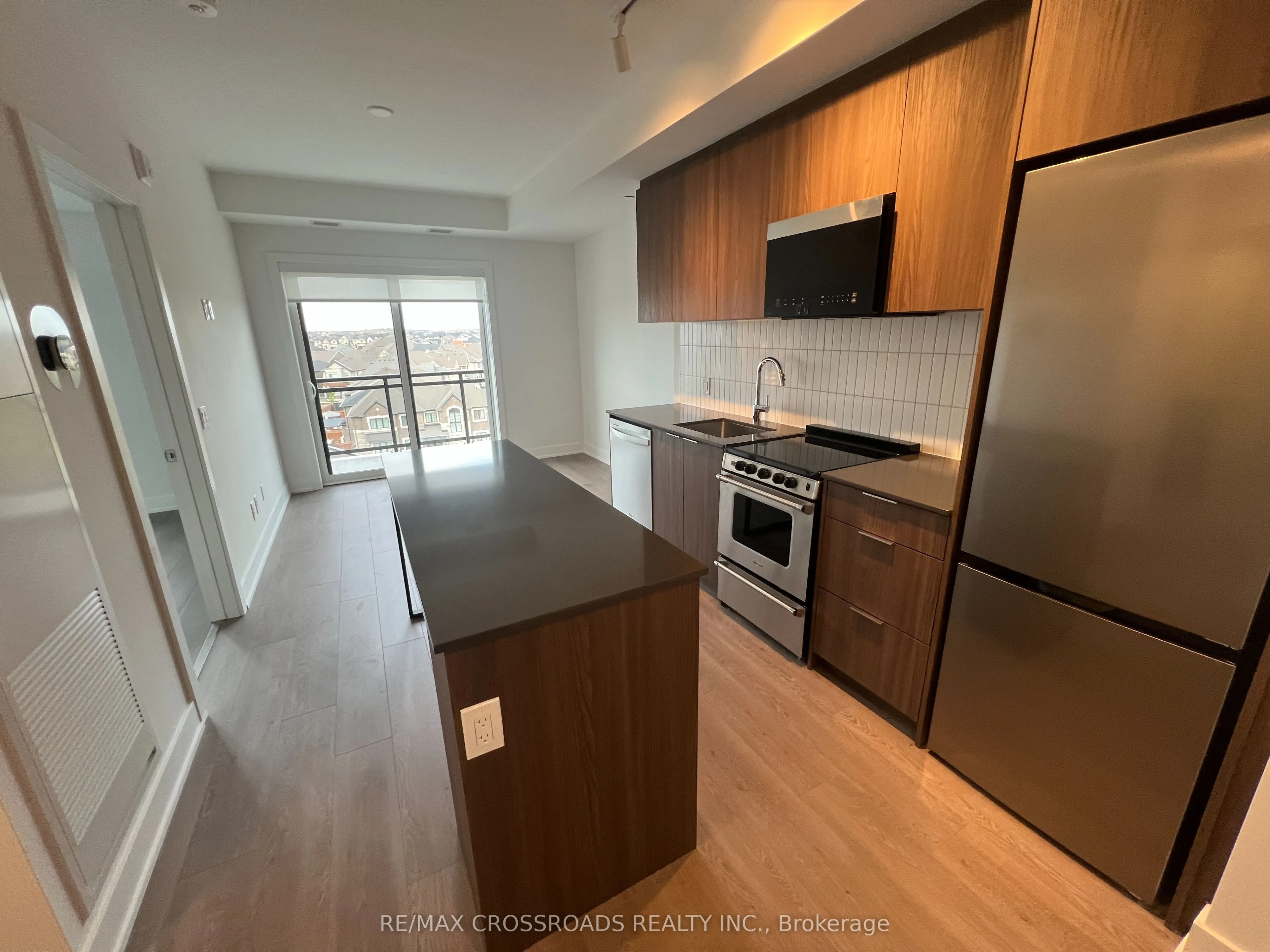 3008 William Cutmore Boulevard #602