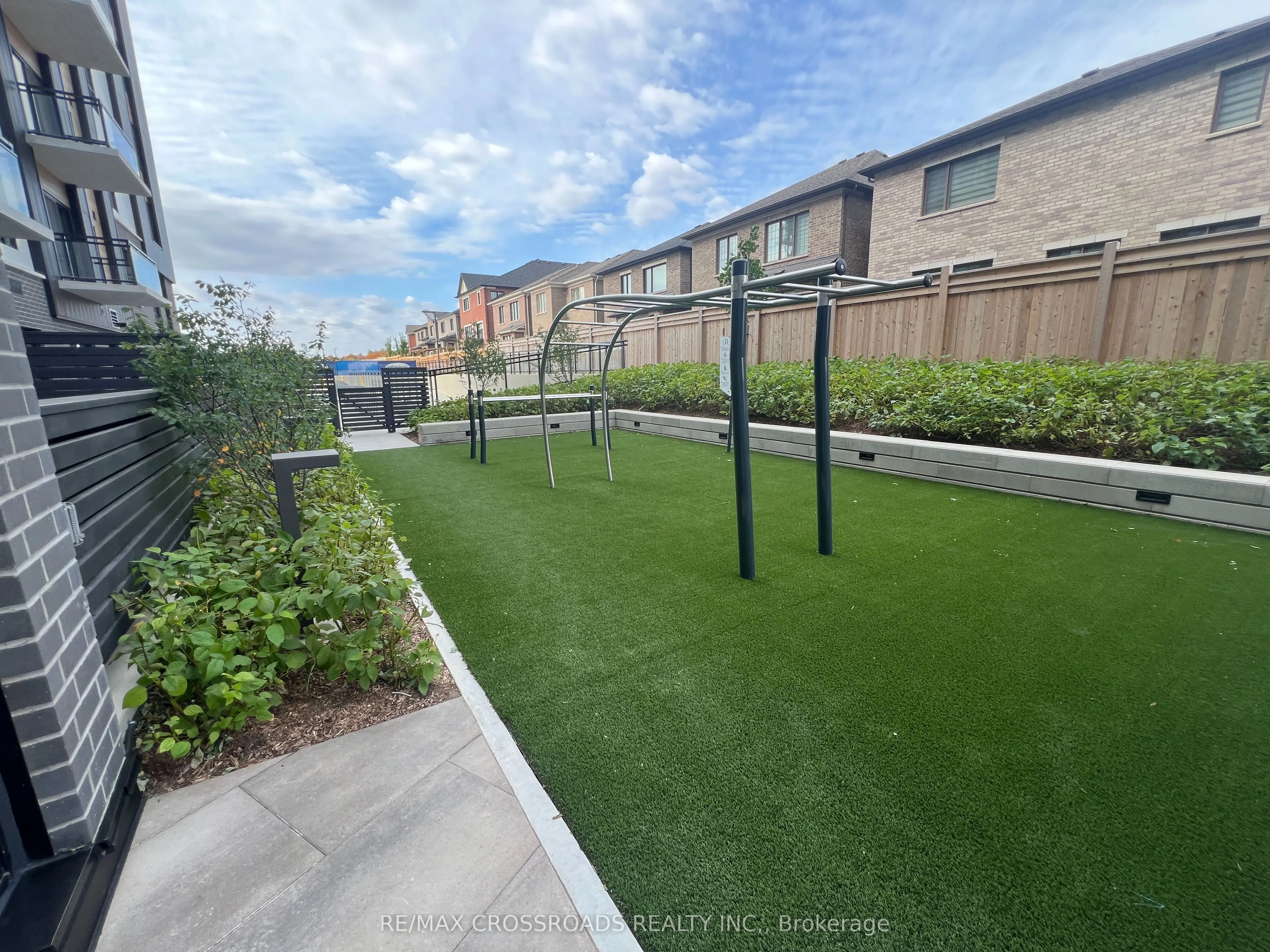 3008 William Cutmore Boulevard #602