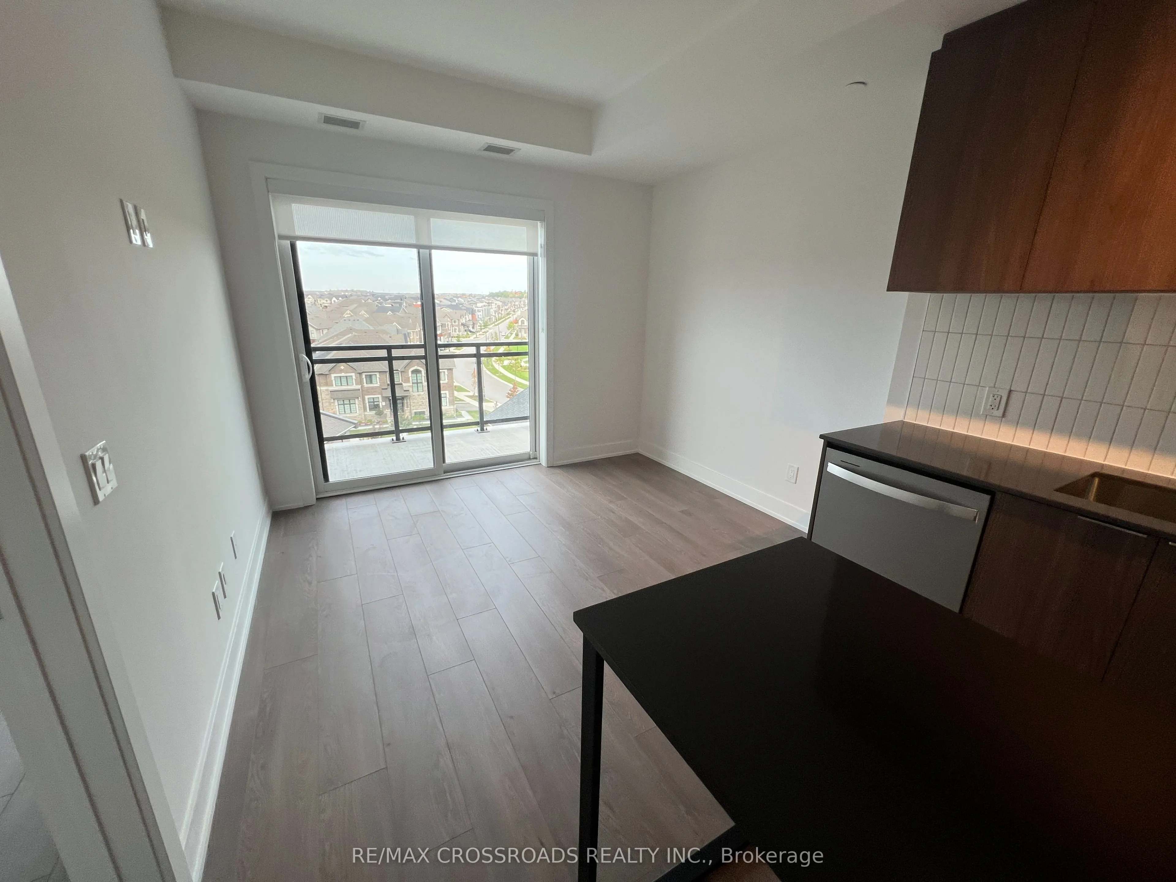 3008 William Cutmore Boulevard #602