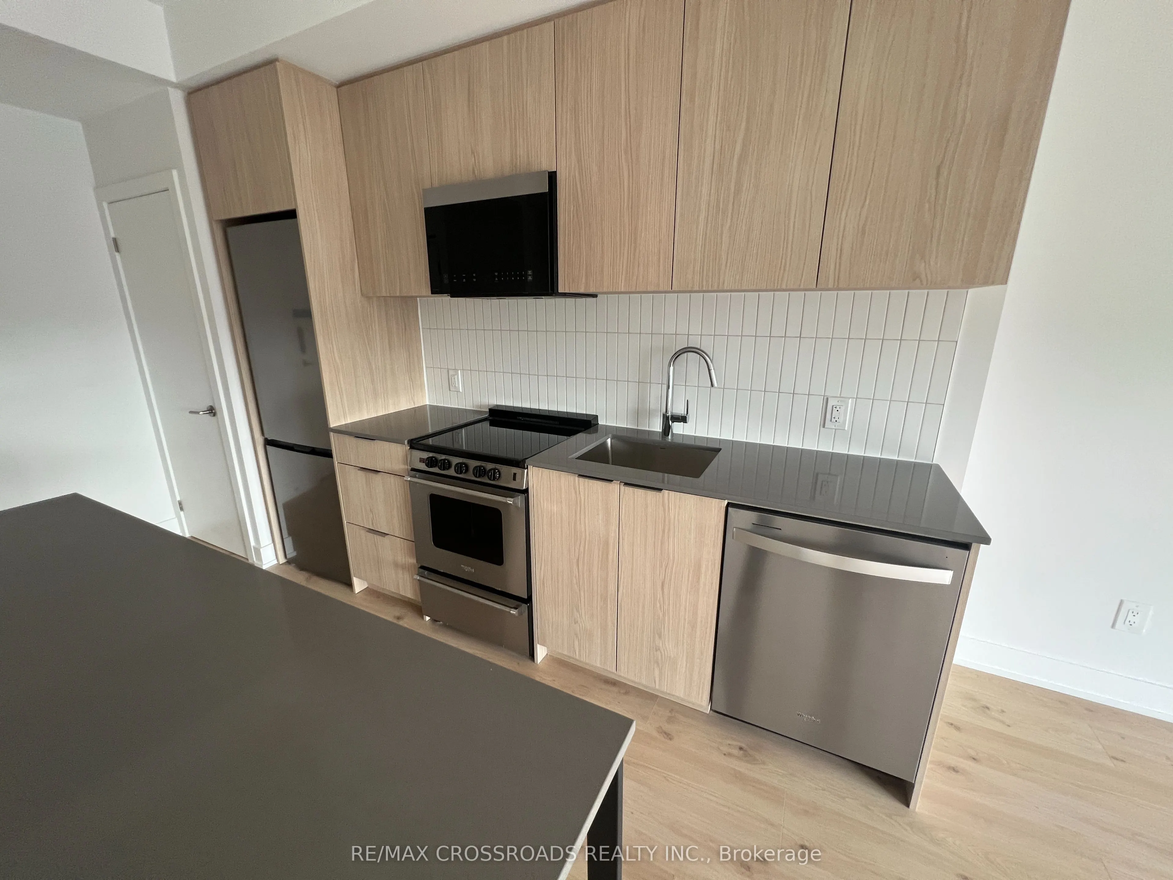 3008 William Cutmore Boulevard #618