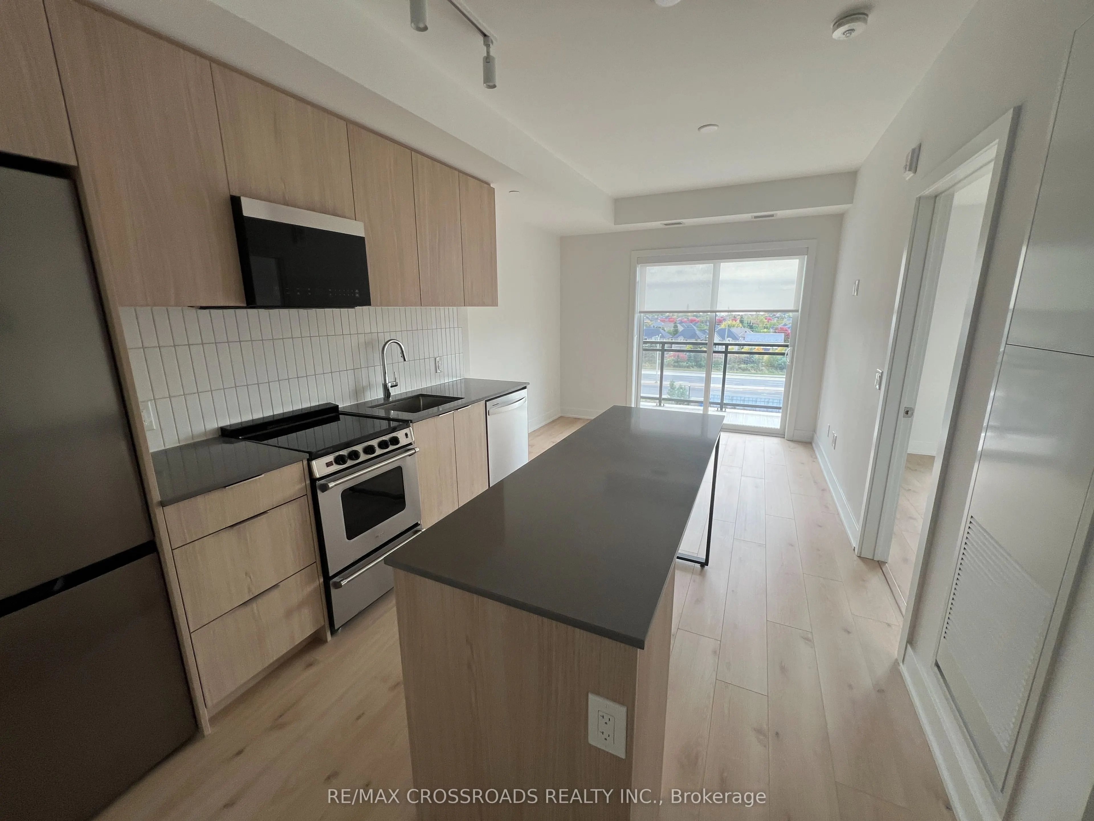 3008 William Cutmore Boulevard #618