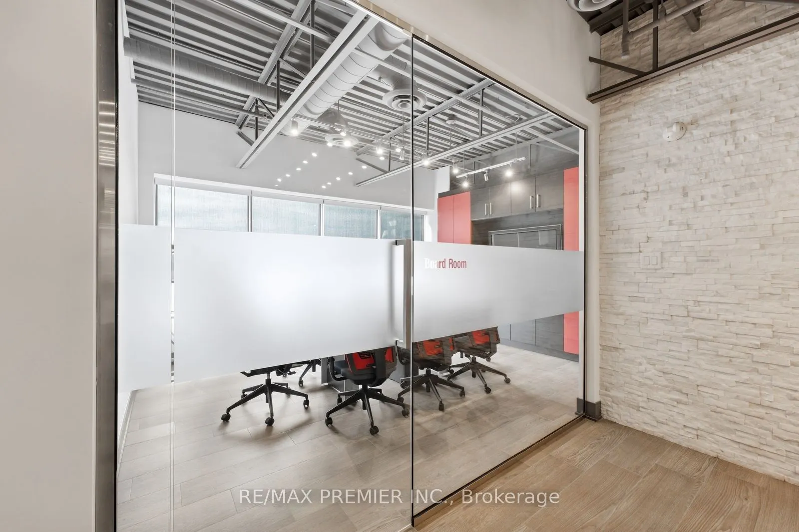 13 Kenview Boulevard #12 (Upper)