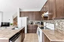 5540 Waterwind Crescent