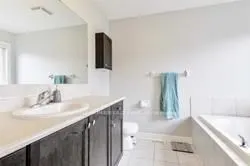 5540 Waterwind Crescent