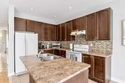 5540 Waterwind Crescent
