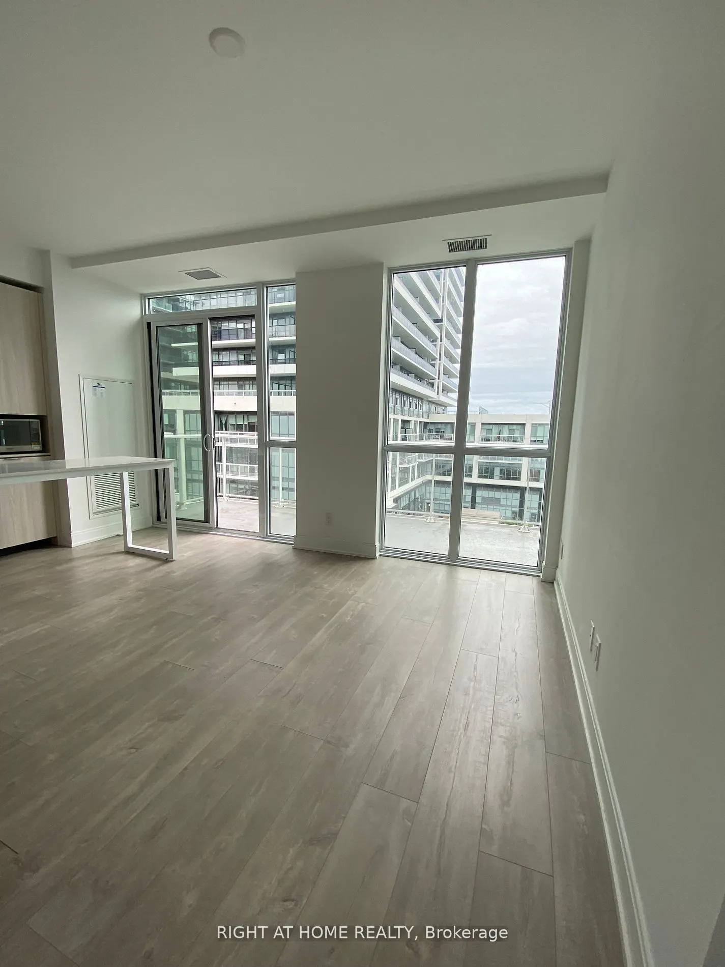 70 Annie Craig Drive W #413