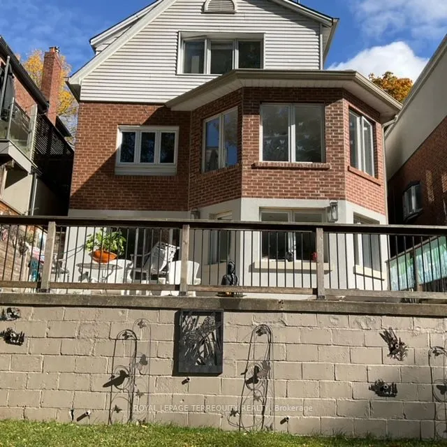 14 Humbercrest Boulevard