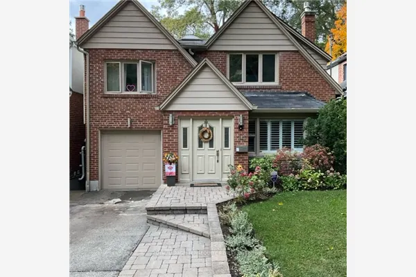 14 Humbercrest Boulevard