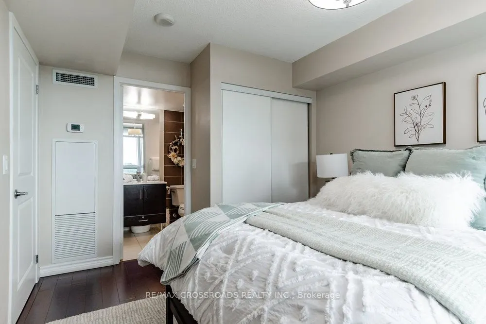 215 Sherway Gardens Road #604