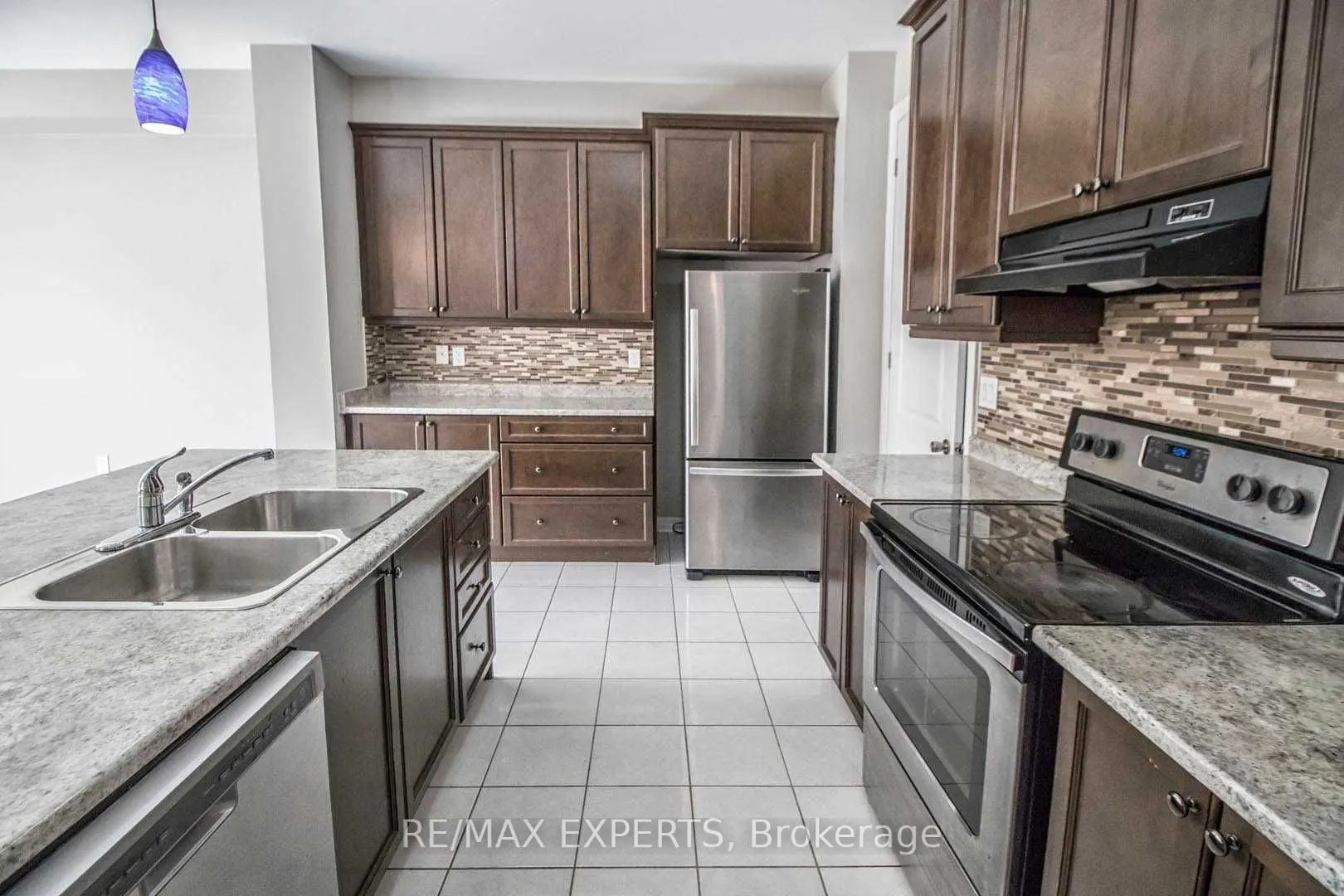 15 Giltspur Road #Upper