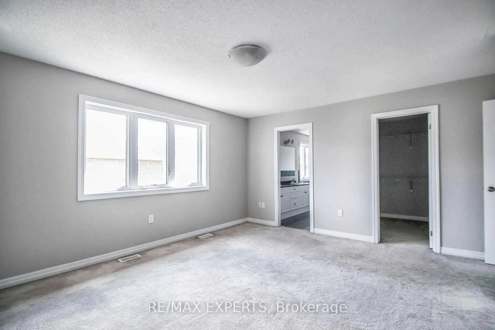15 Giltspur Road #Upper