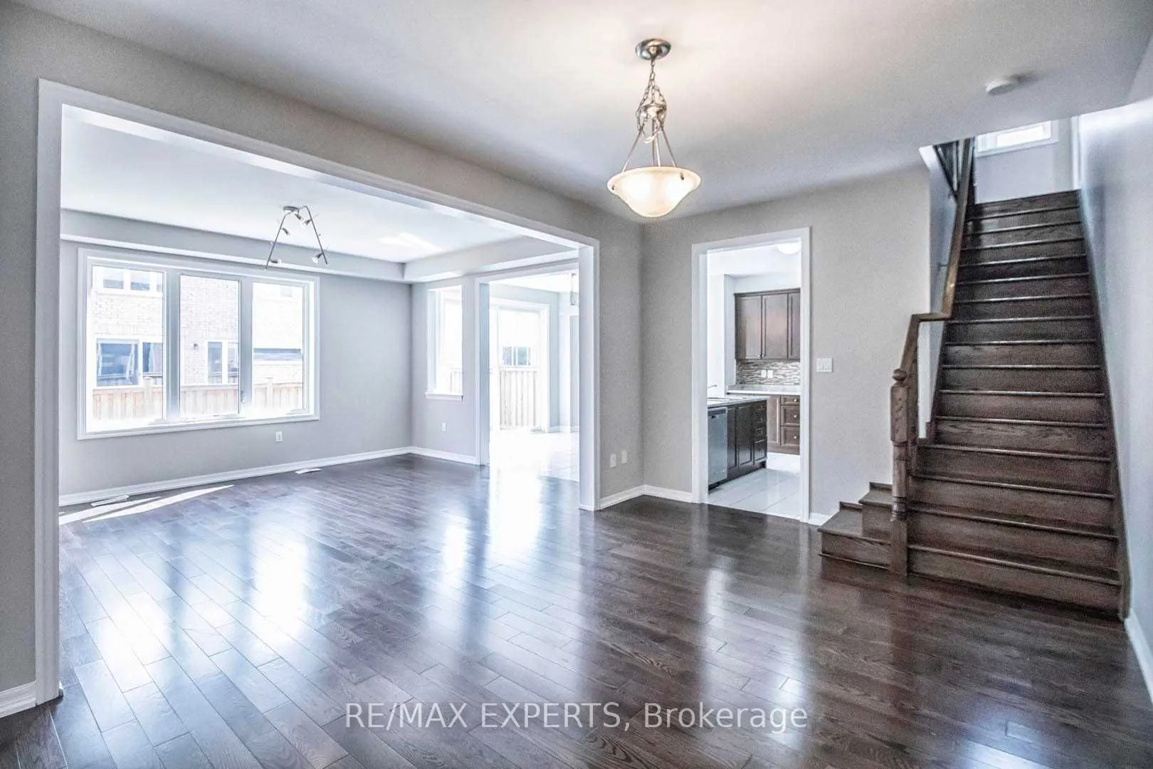 15 Giltspur Road #Upper