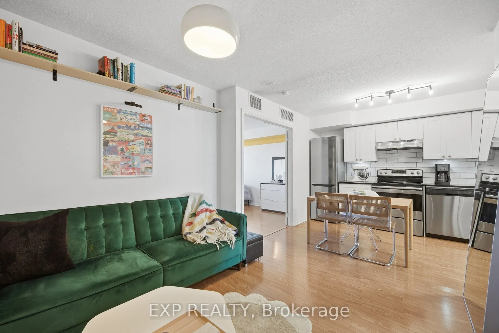 60 Heintzman Street #1030