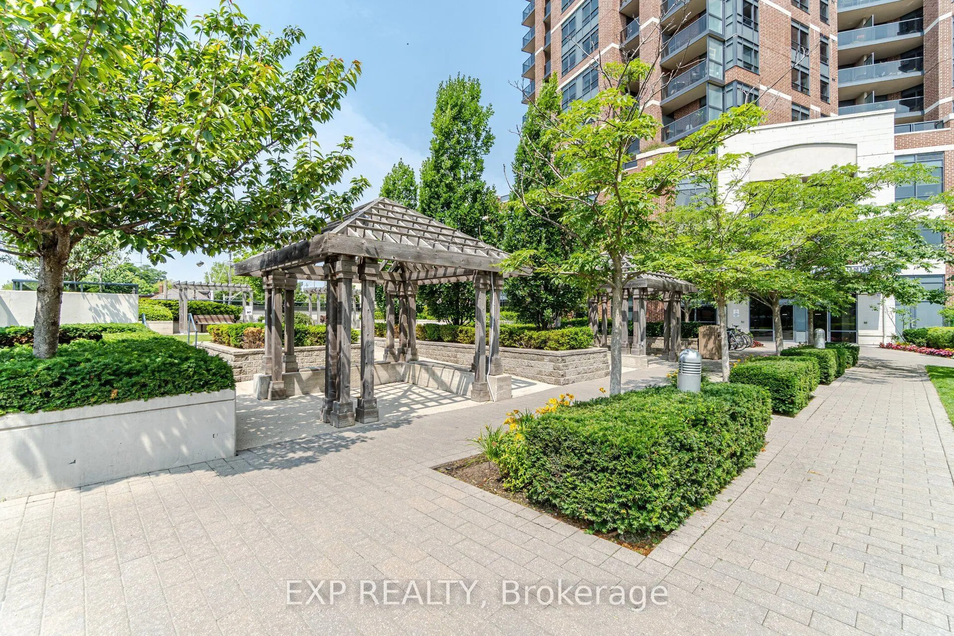 60 Heintzman Street #1030
