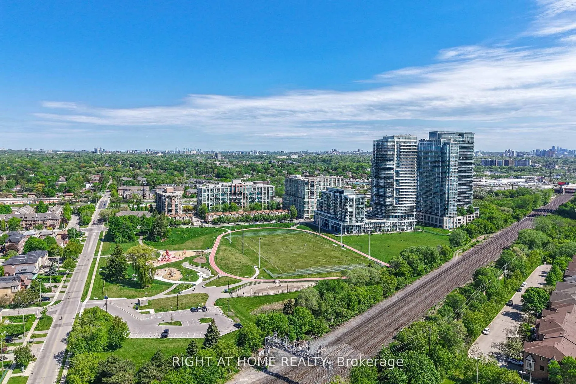 250 Manitoba Street #612