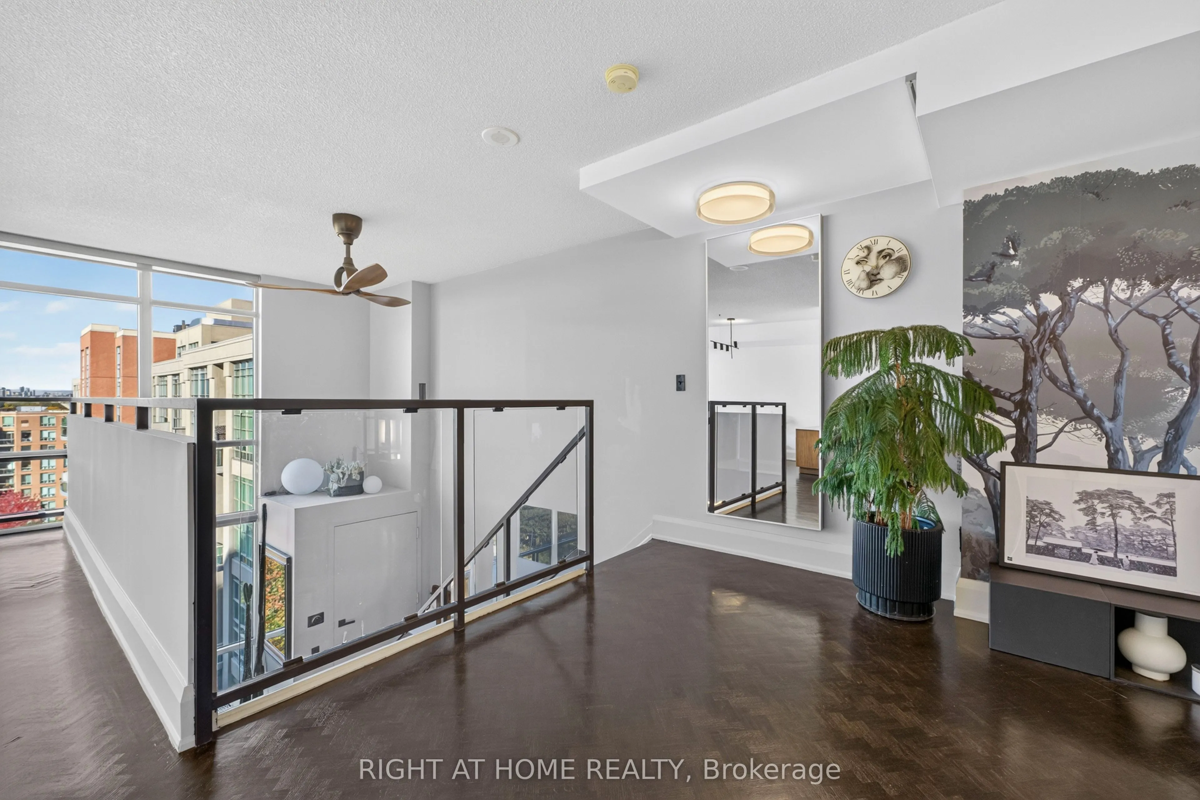 250 Manitoba Street #612