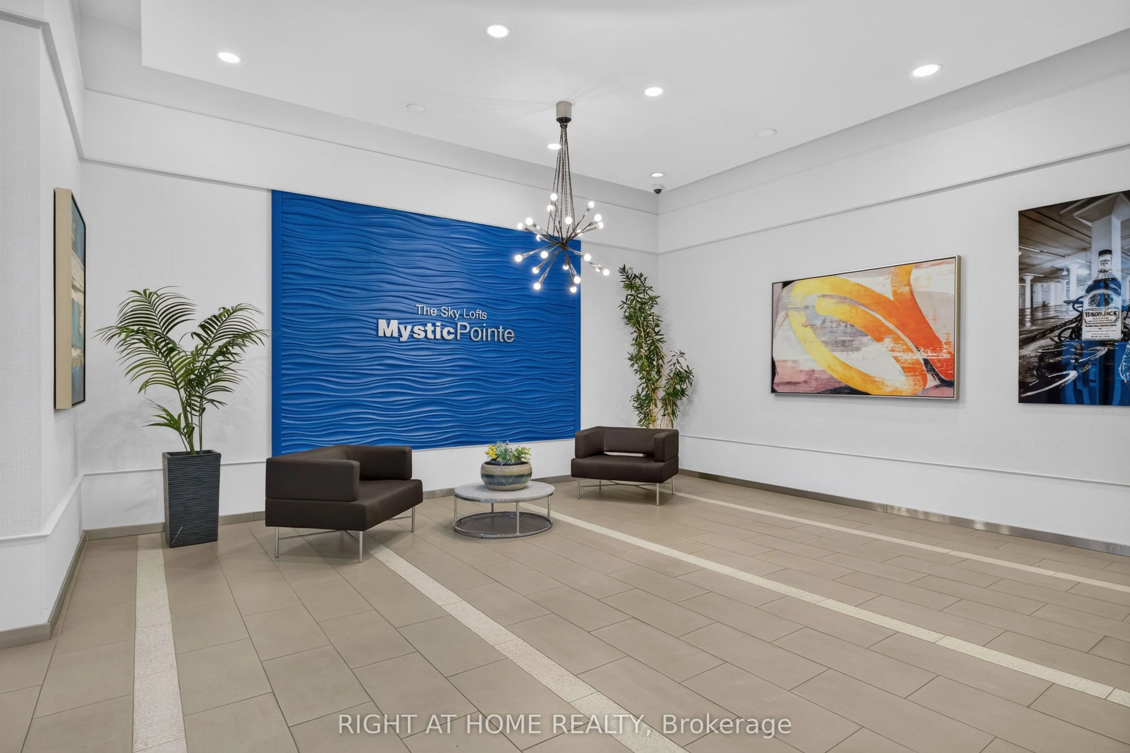 250 Manitoba Street #612