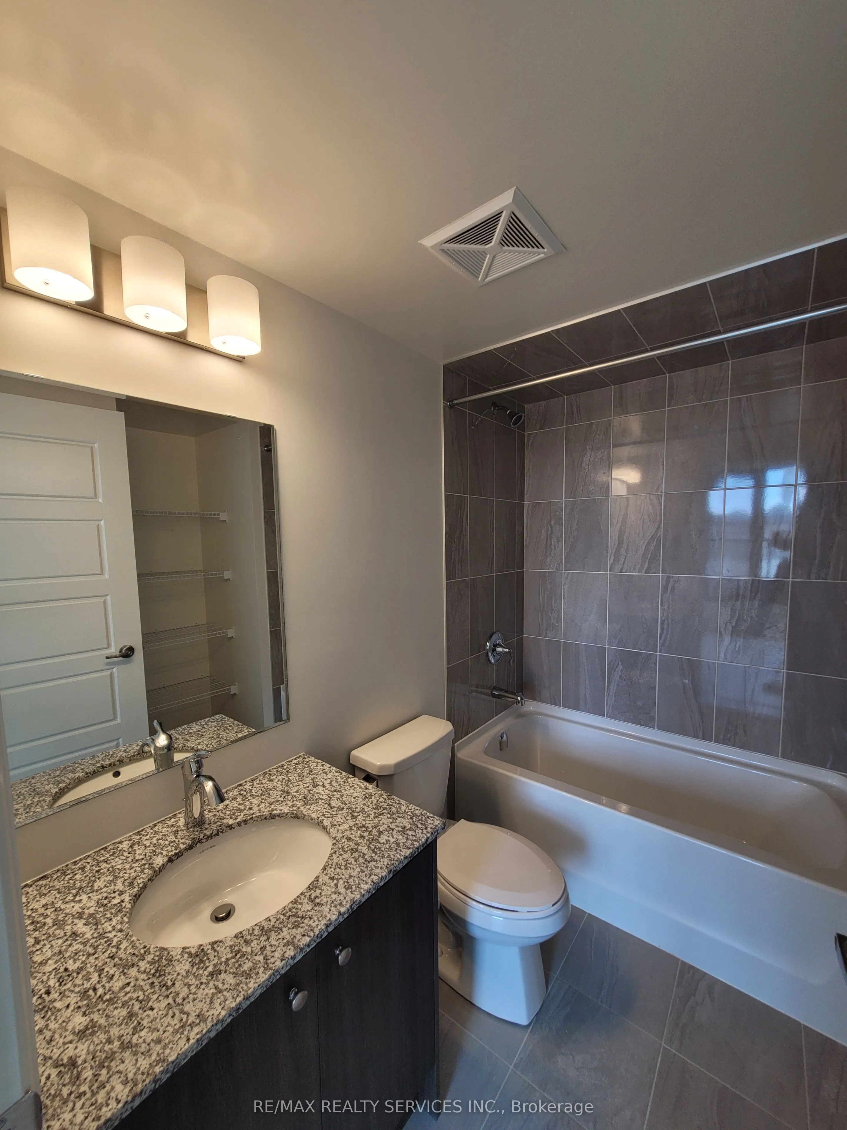 3006 William Cutmore Boulevard #212