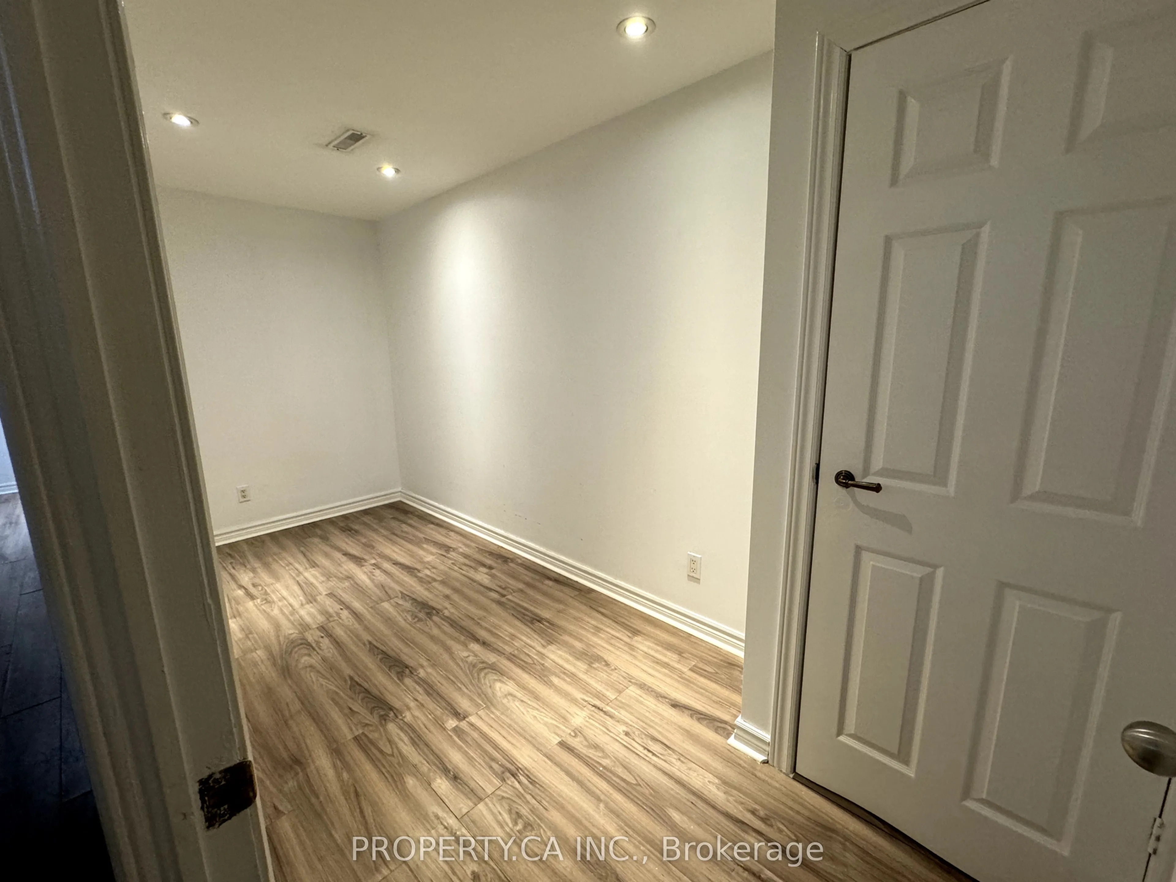 270 Christie Street ##Lower