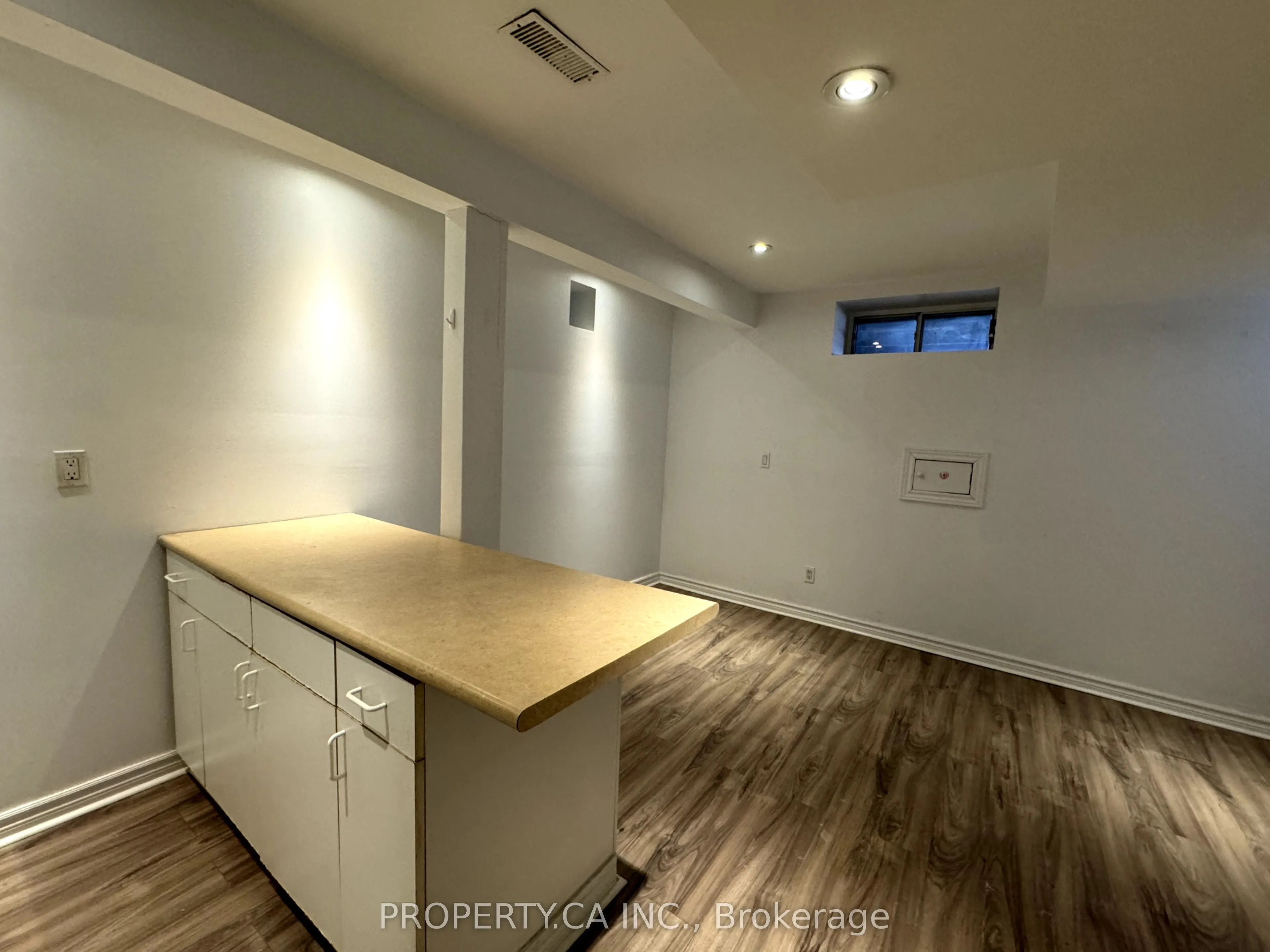 270 Christie Street ##Lower