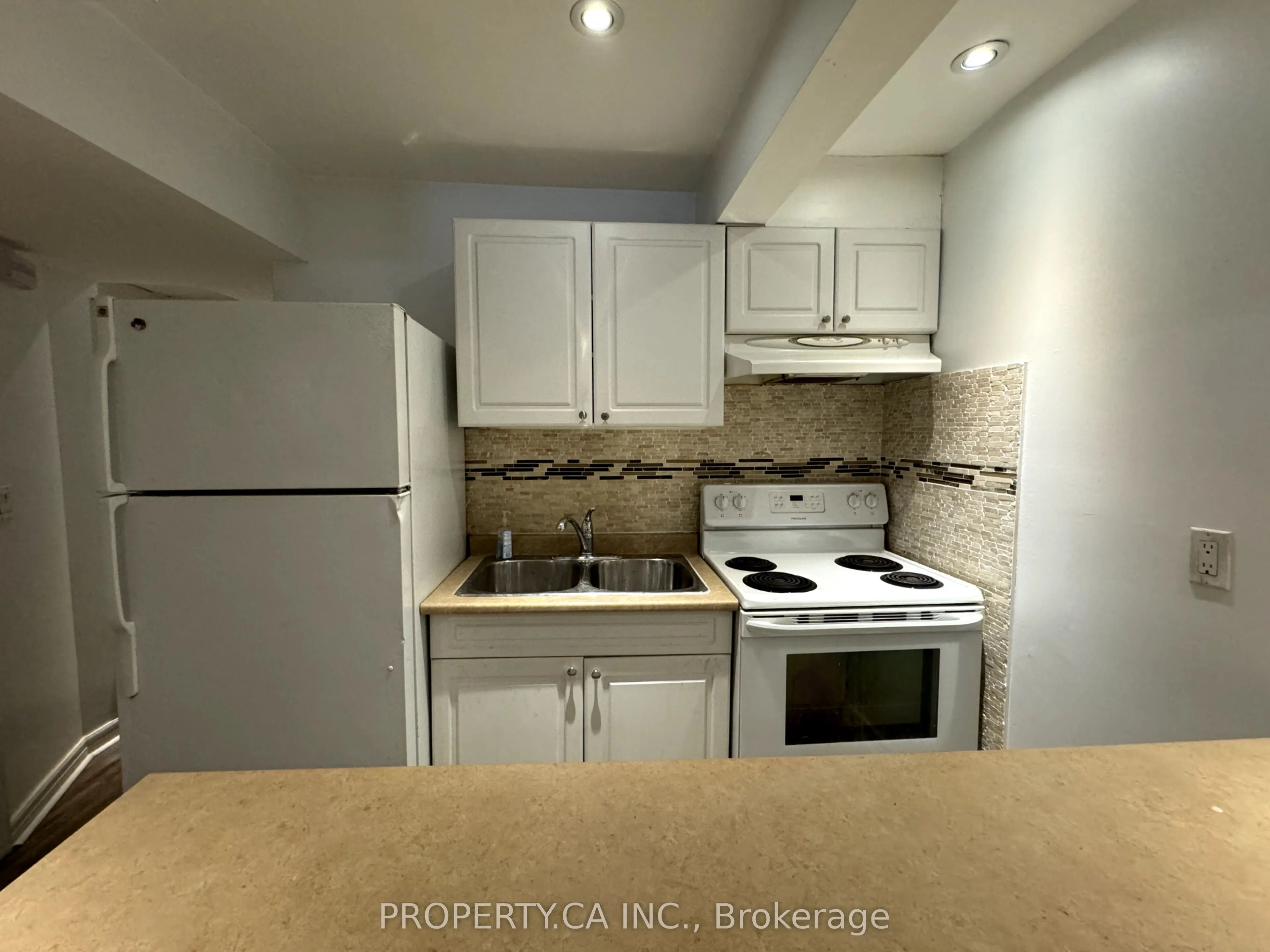 270 Christie Street ##Lower