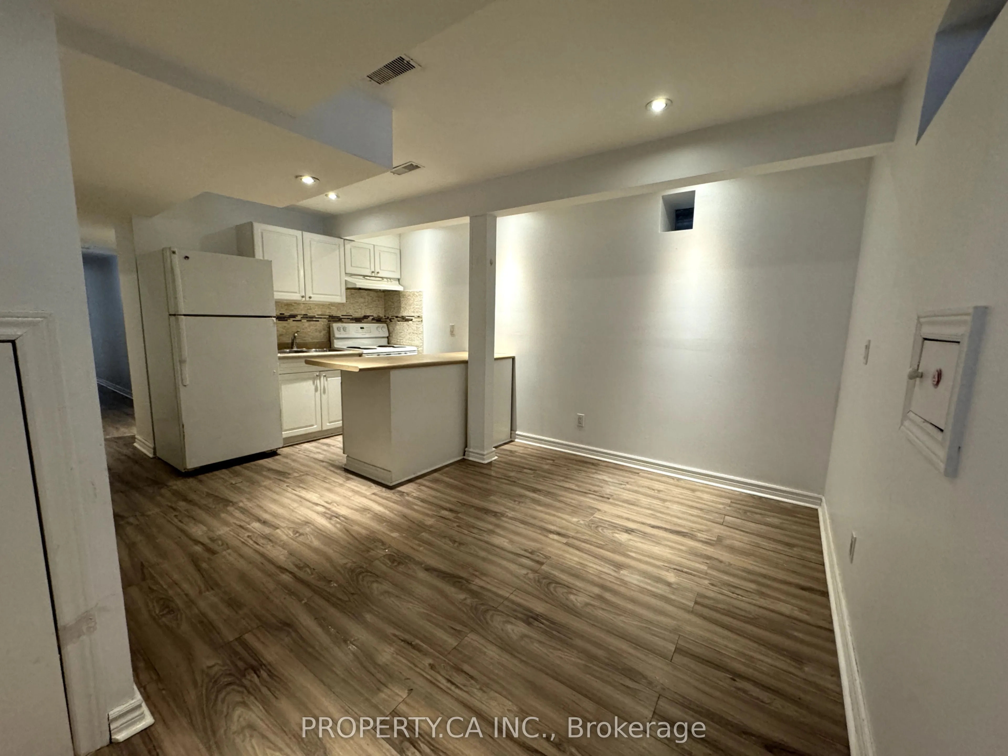 270 Christie Street ##Lower