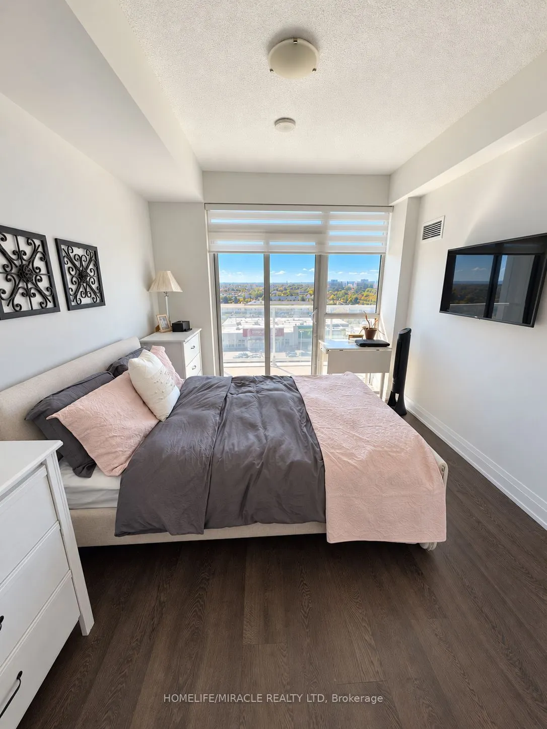 65 Speers Road #911