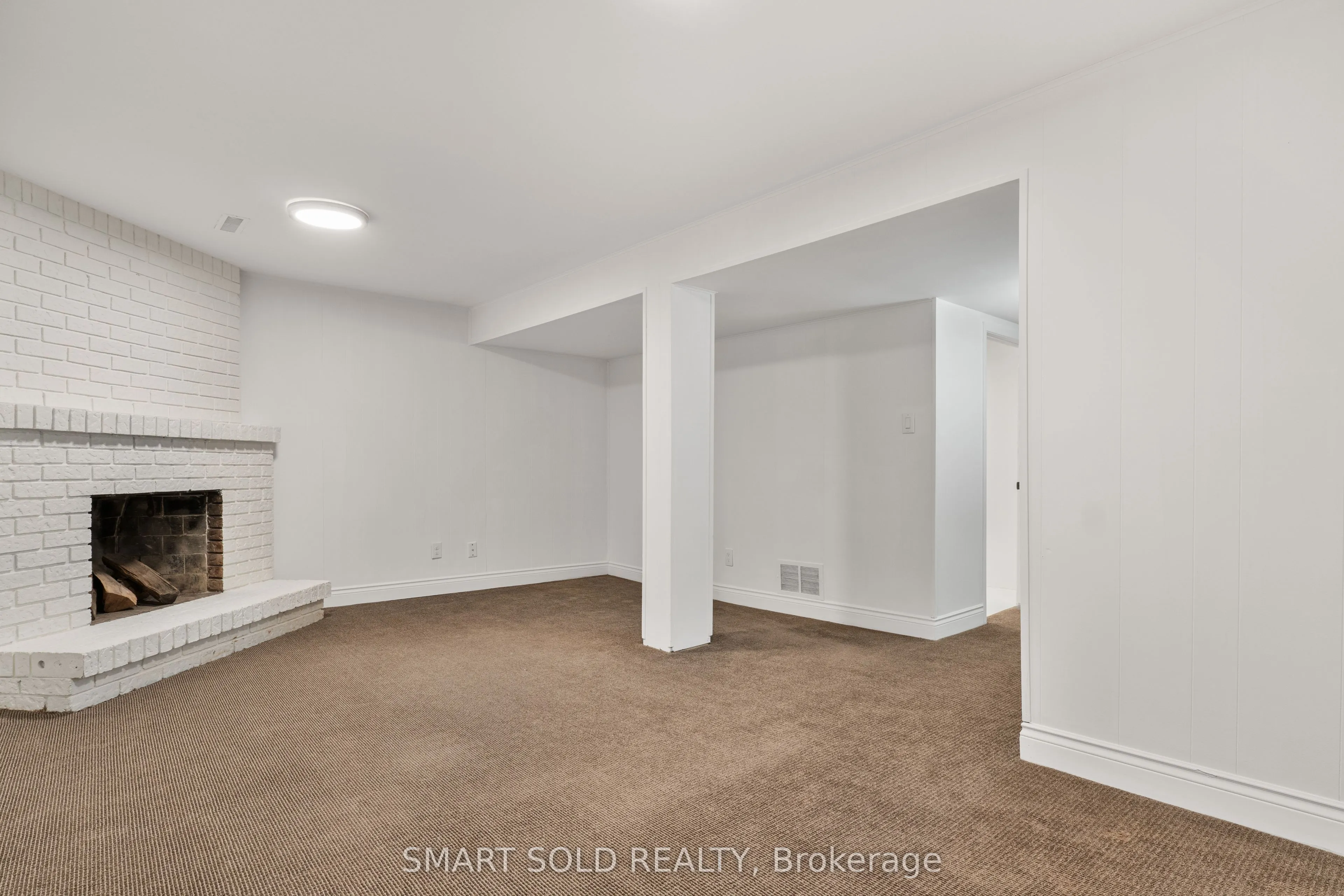 2120 Rathburn Road E #32