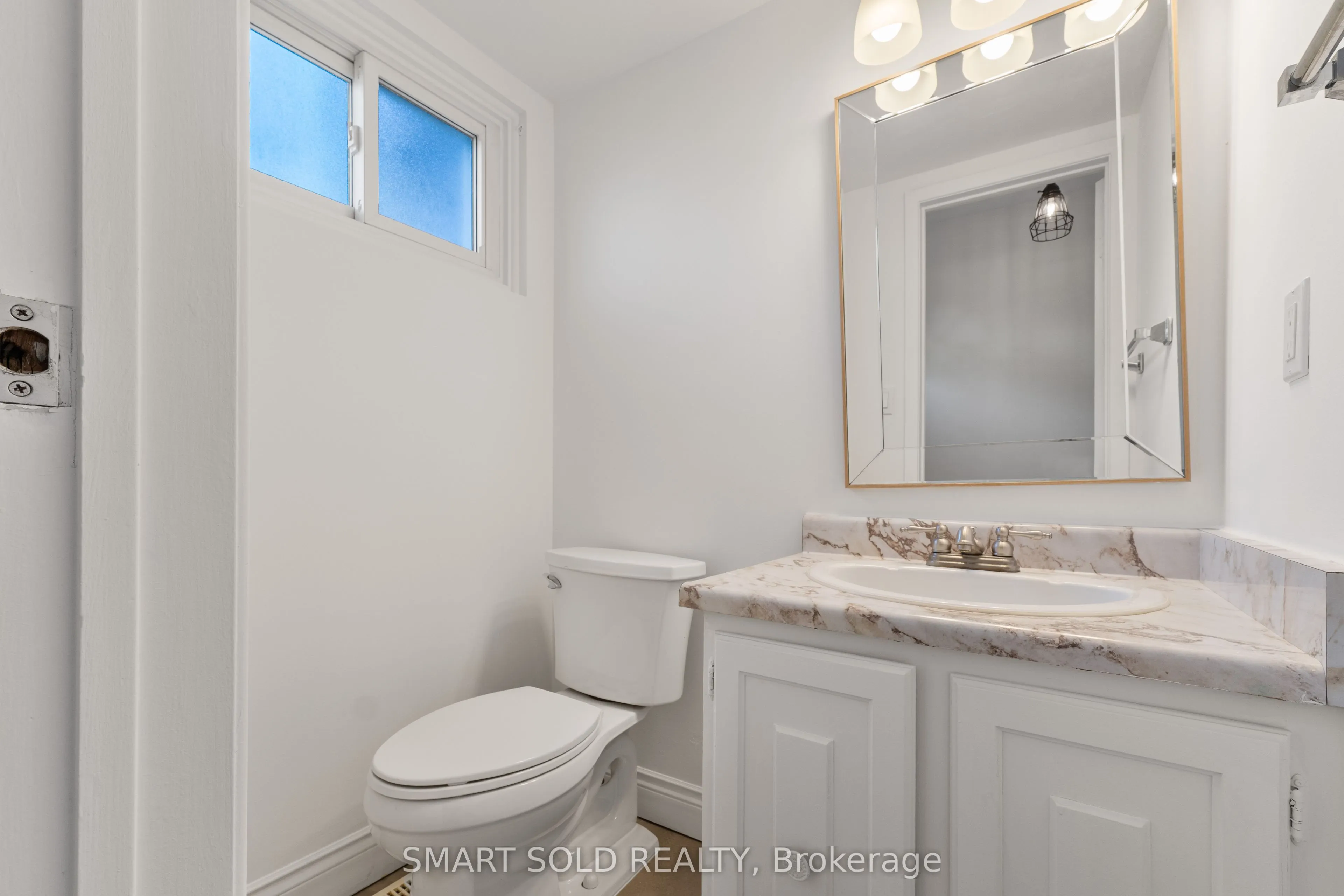 2120 Rathburn Road E #32