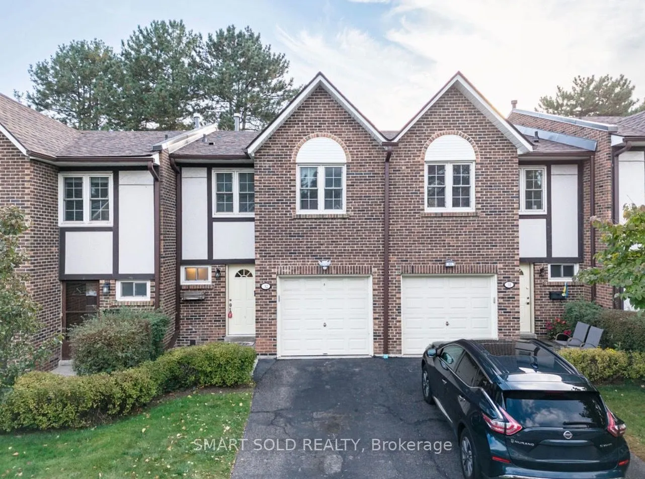 2120 Rathburn Road E #32