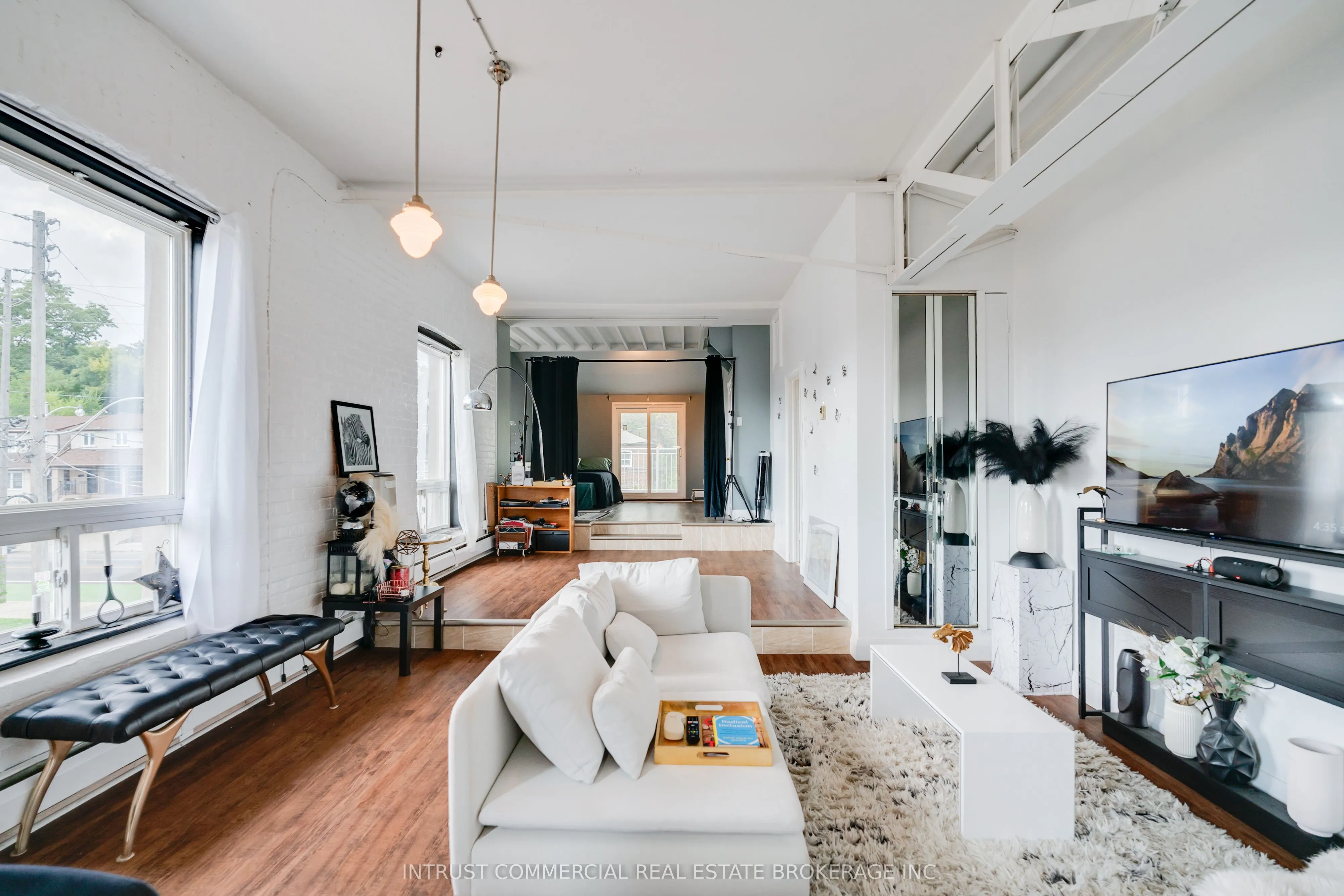 1463 Davenport Road