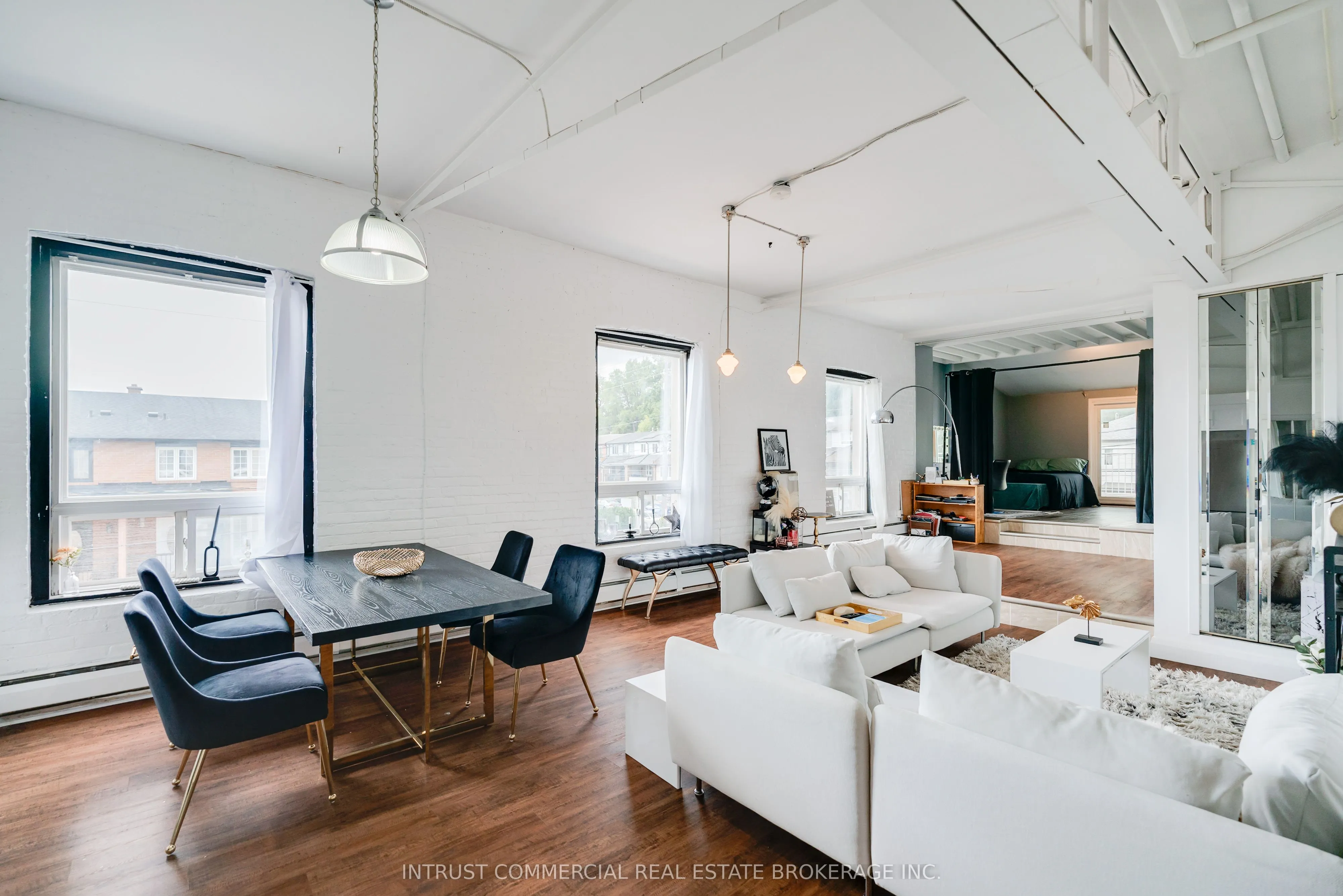 1463 Davenport Road