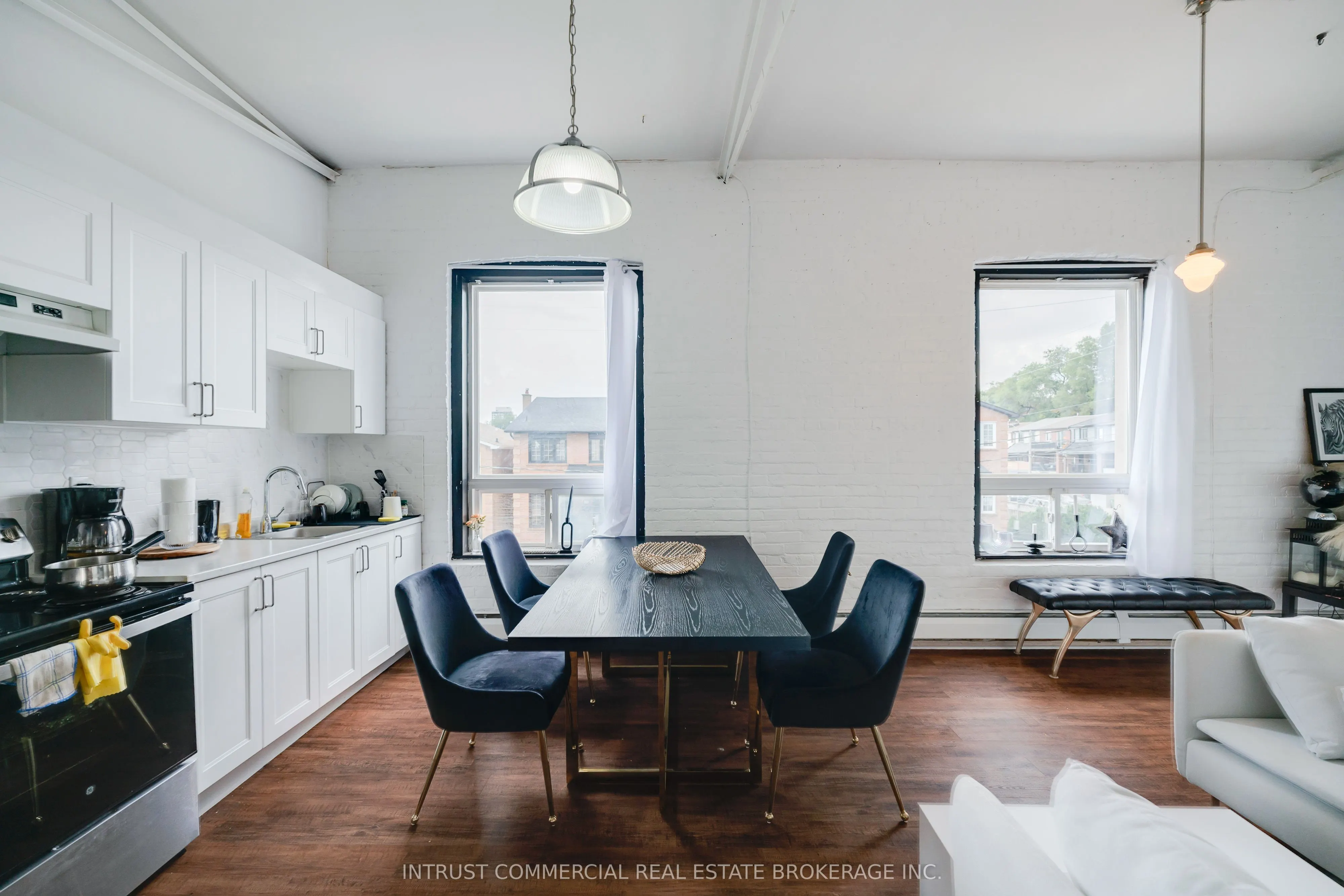 1463 Davenport Road