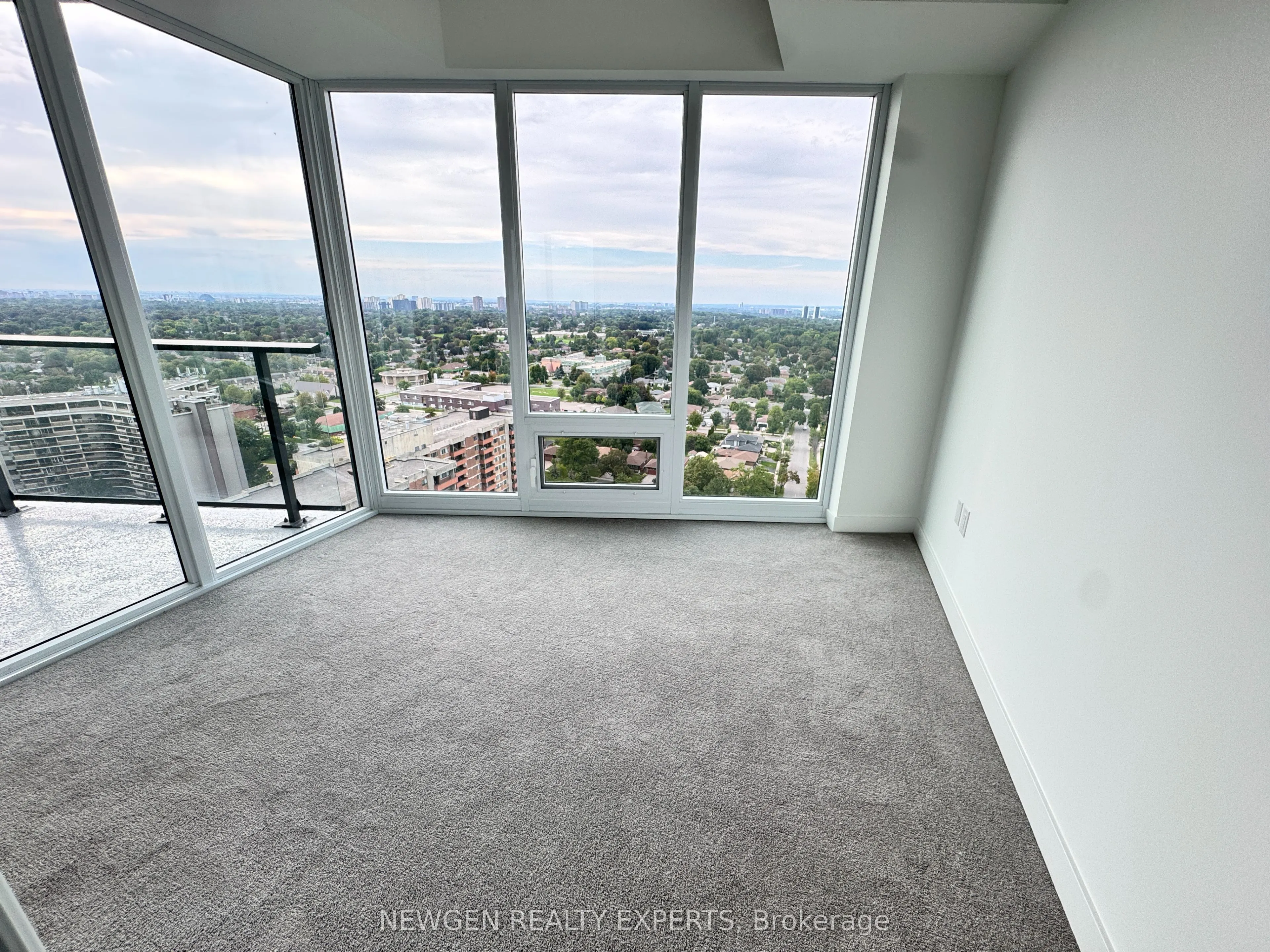 4010 Eglinton Avenue W #2103