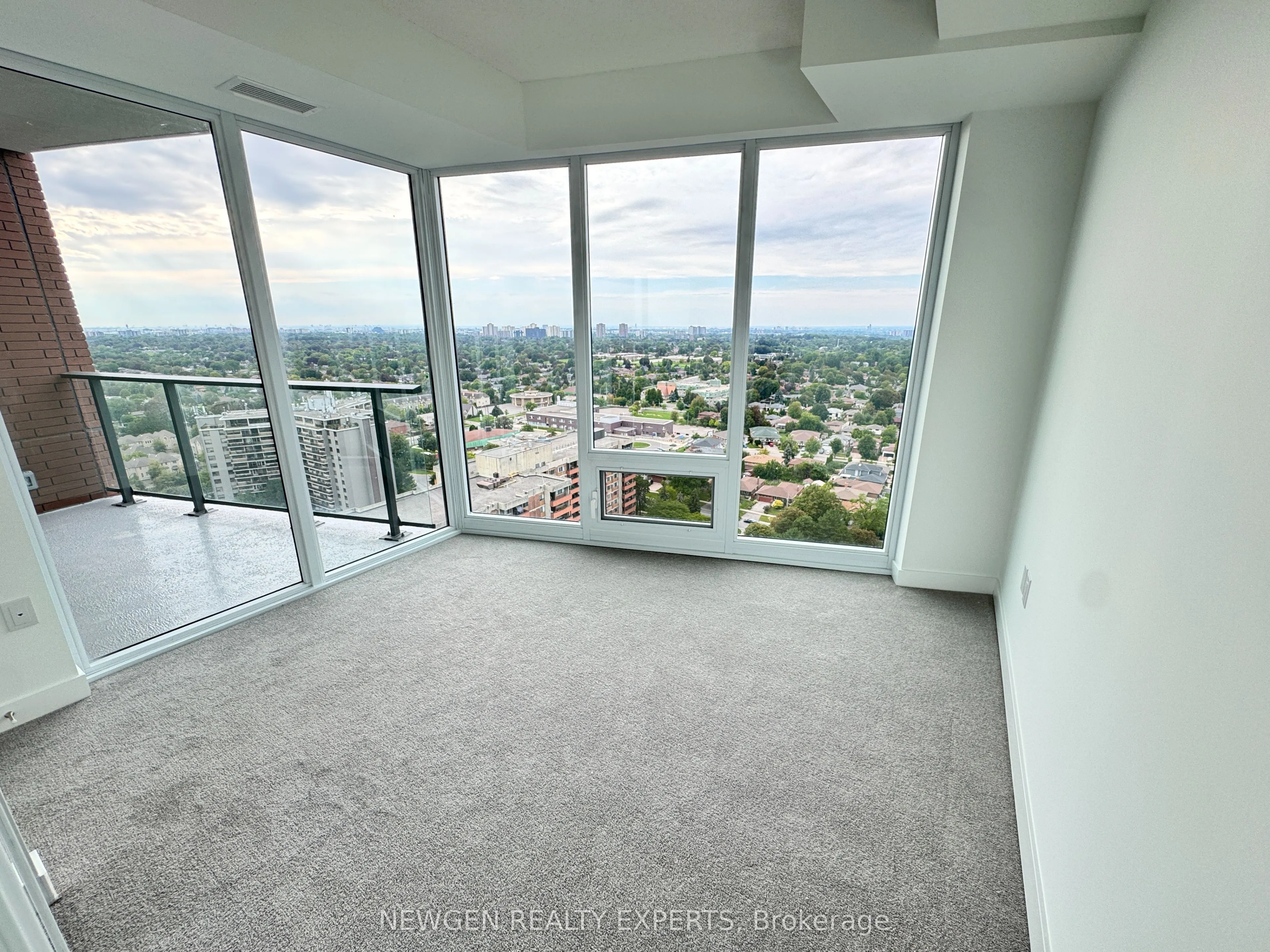 4010 Eglinton Avenue W #2103