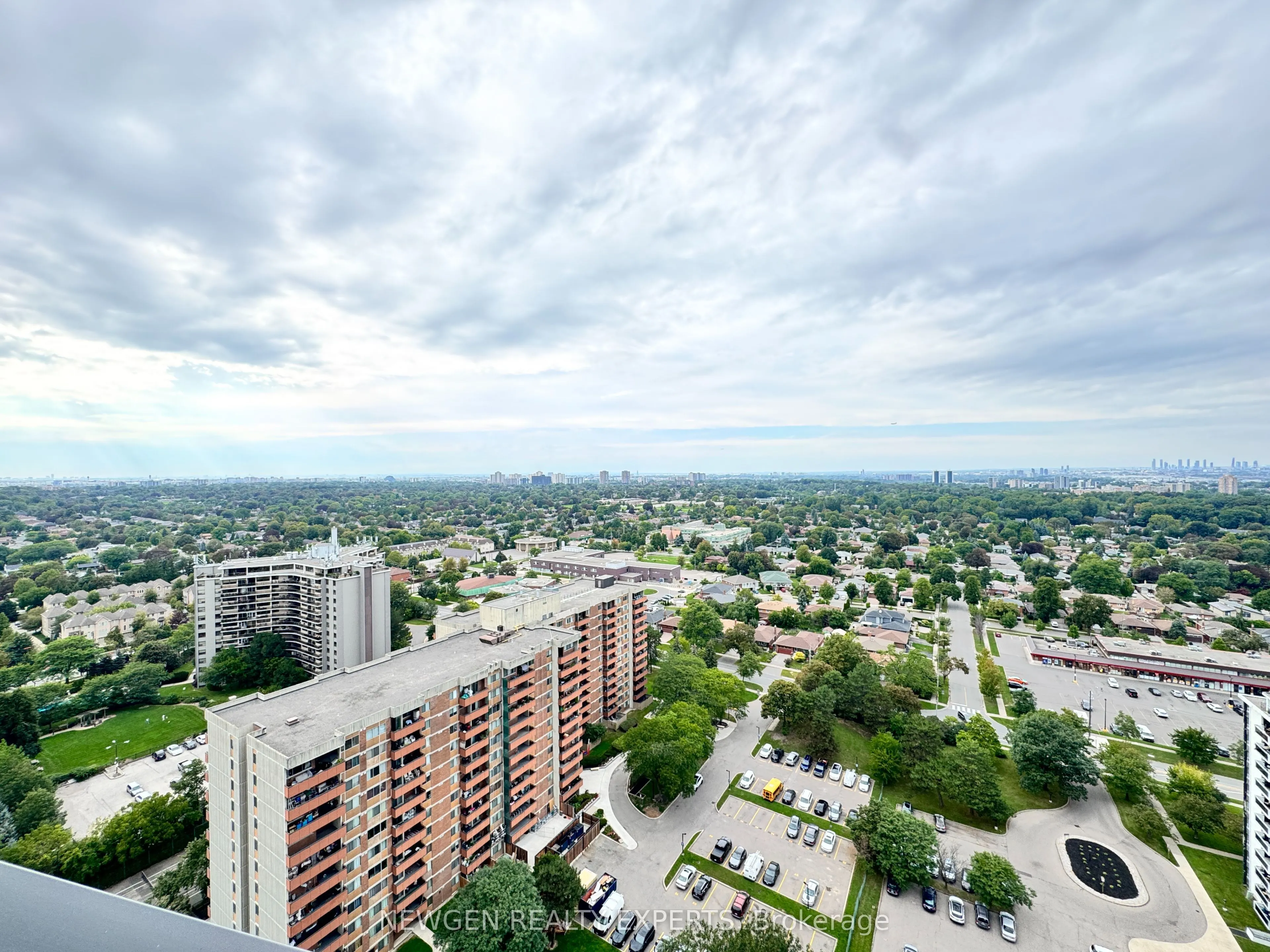 4010 Eglinton Avenue W #2103