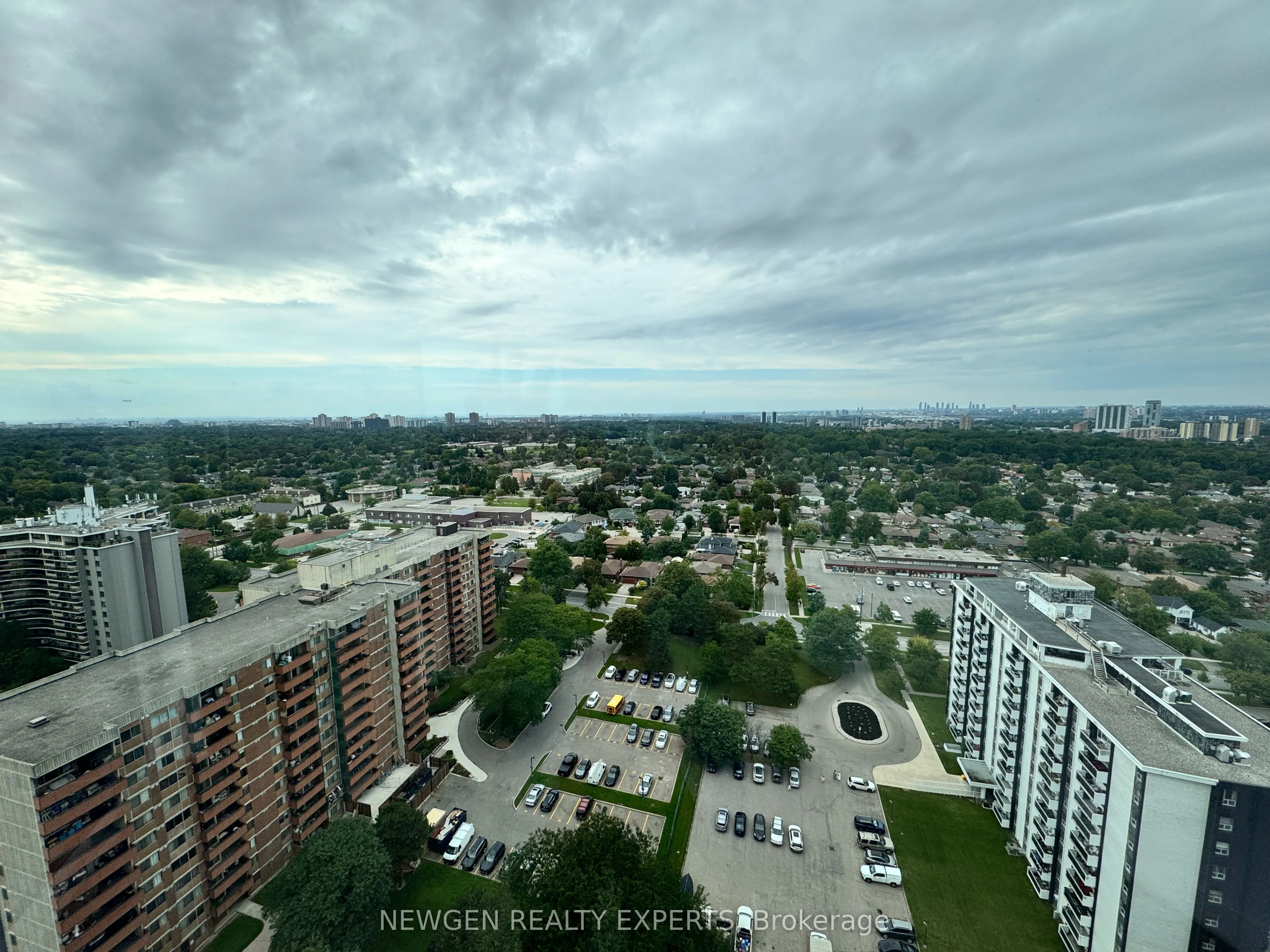 4010 Eglinton Avenue W #2103