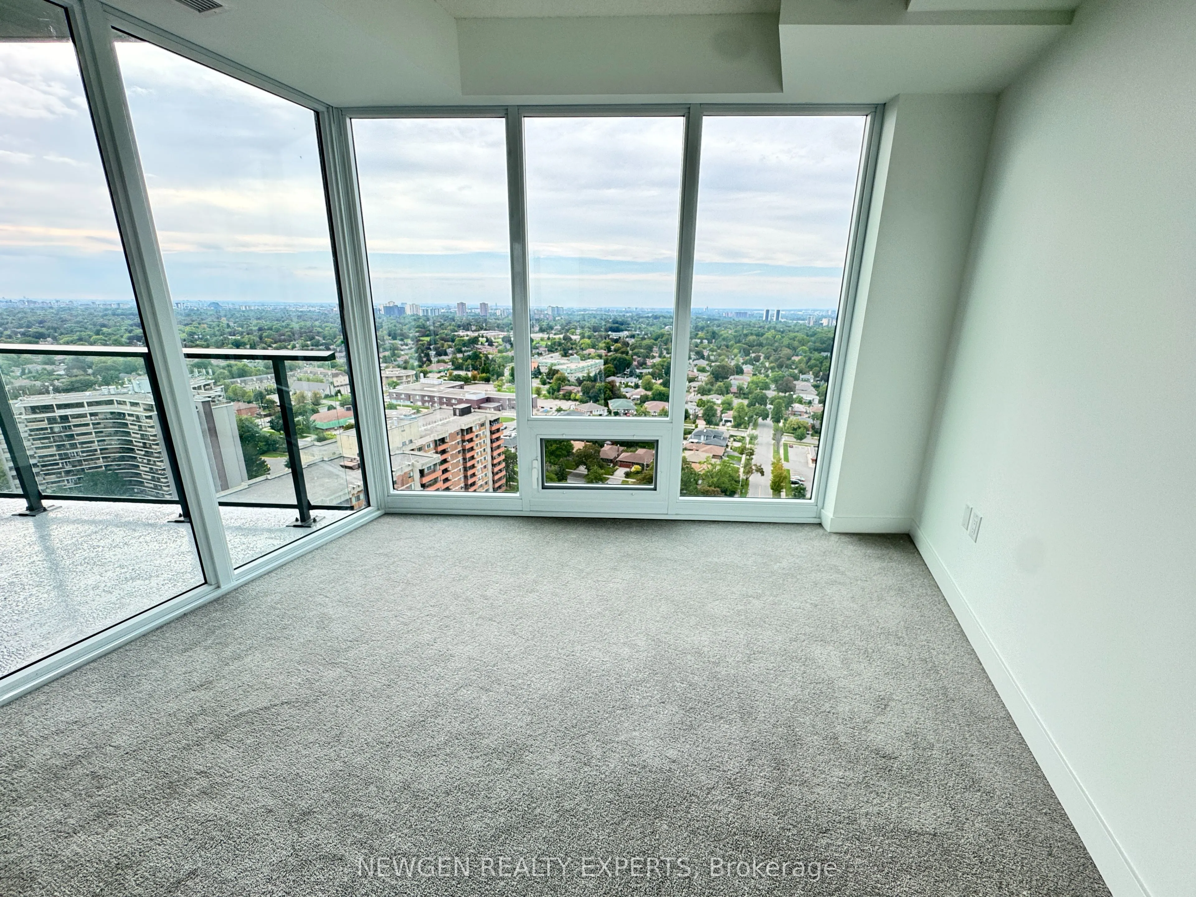 4010 Eglinton Avenue W #2103