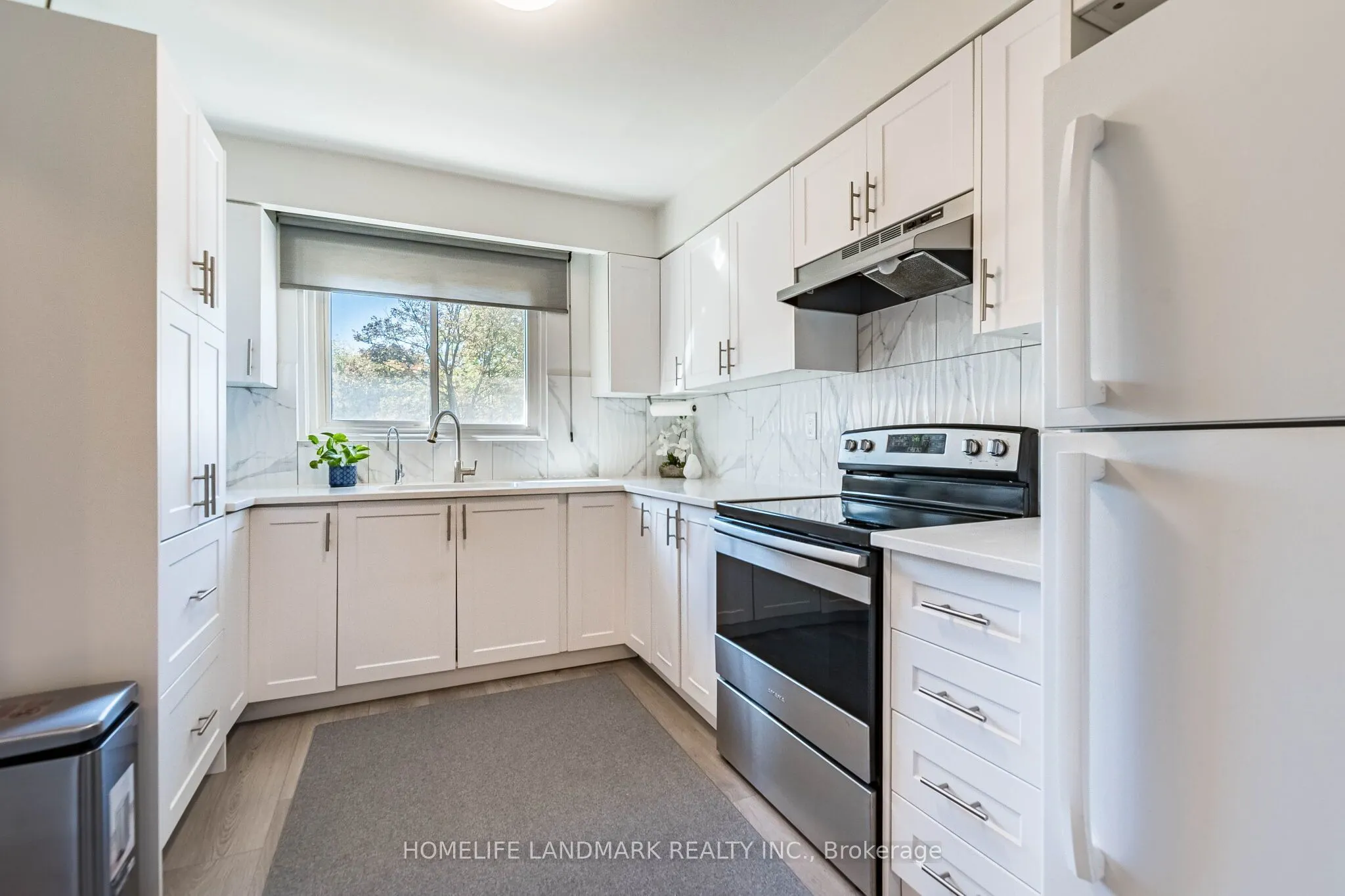 400 Mississauga Valley Boulevard #160