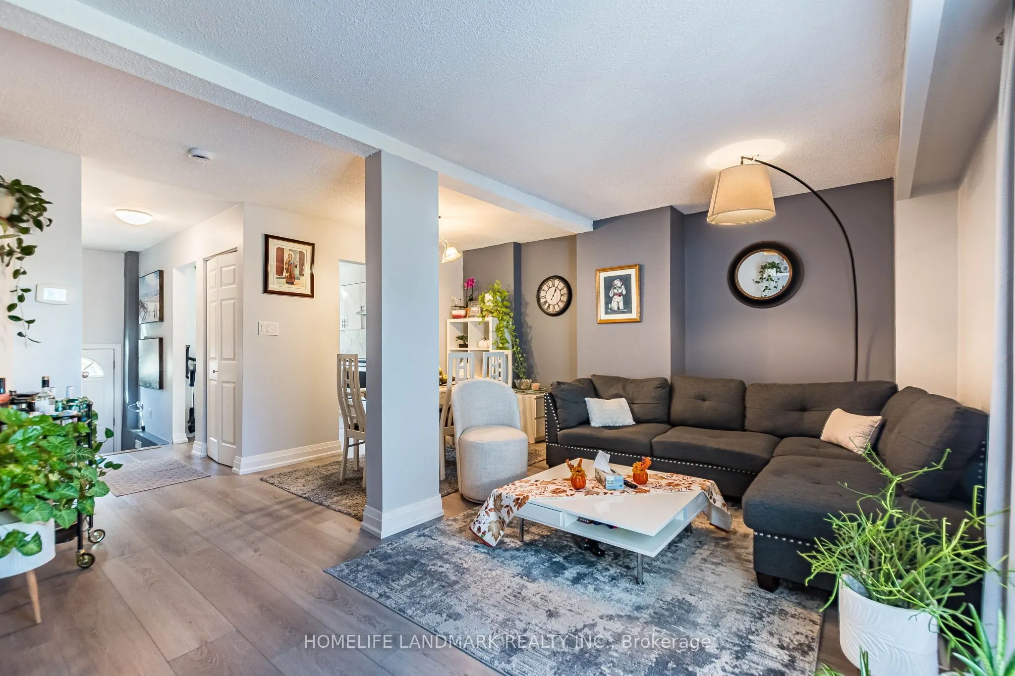 400 Mississauga Valley Boulevard #160