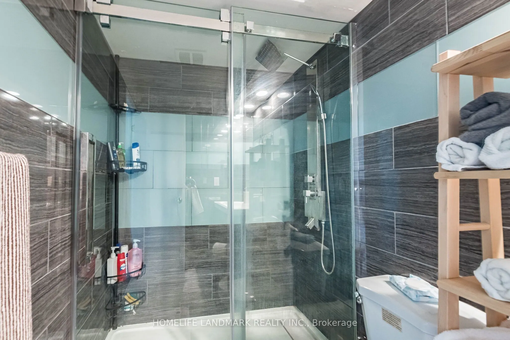 400 Mississauga Valley Boulevard #160